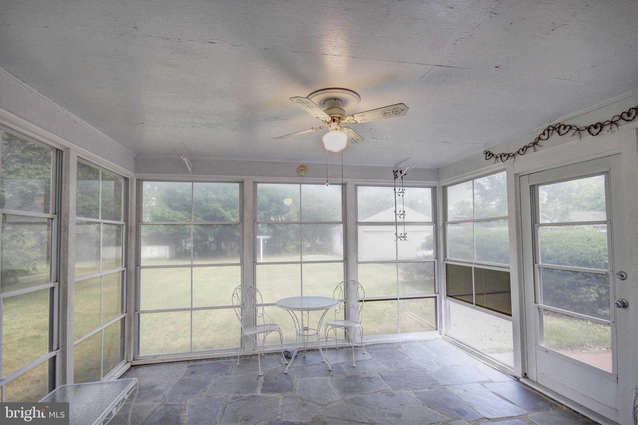 GLENDALE GARDENS - Residential