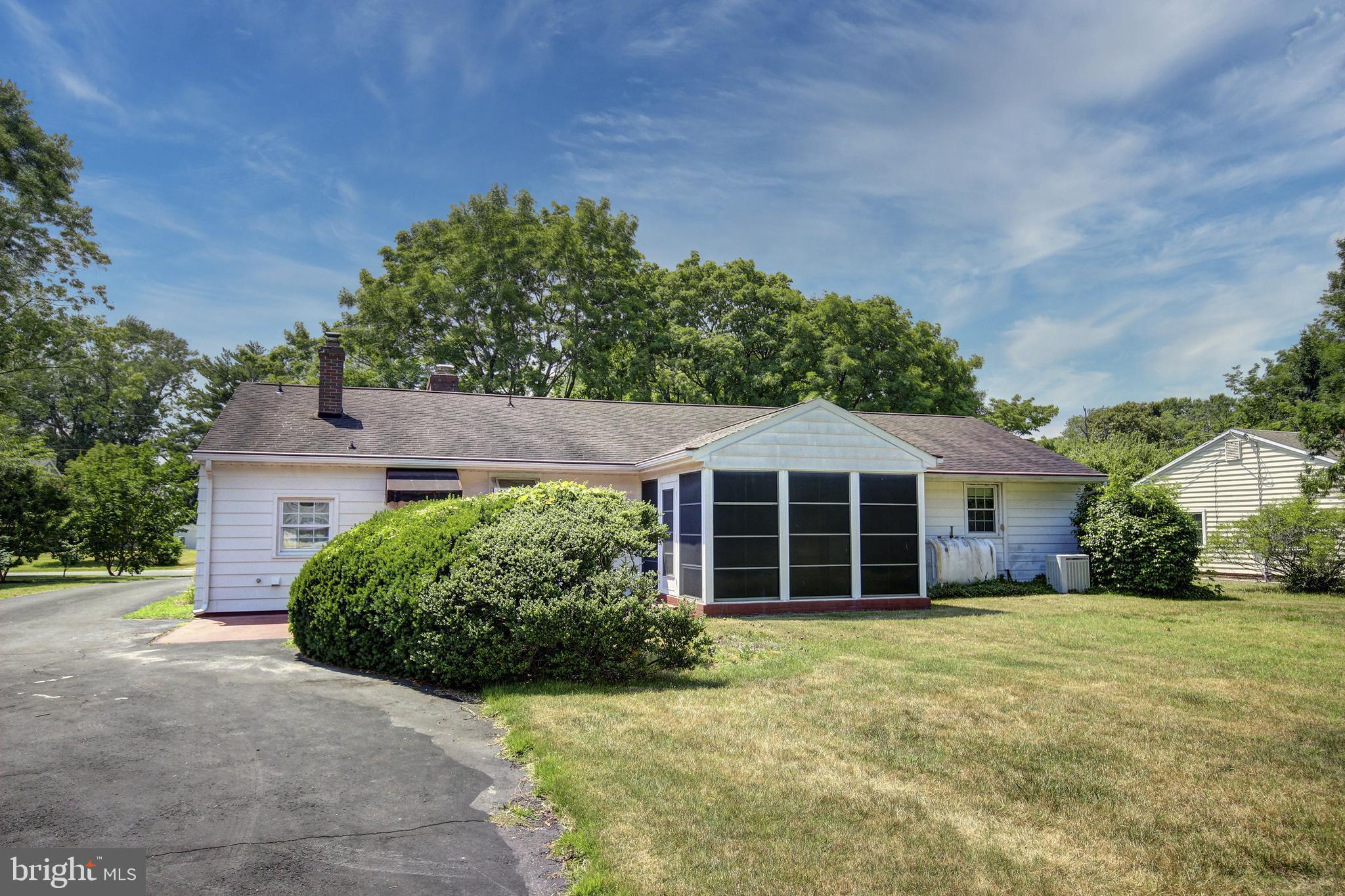 GLENDALE GARDENS - Residential