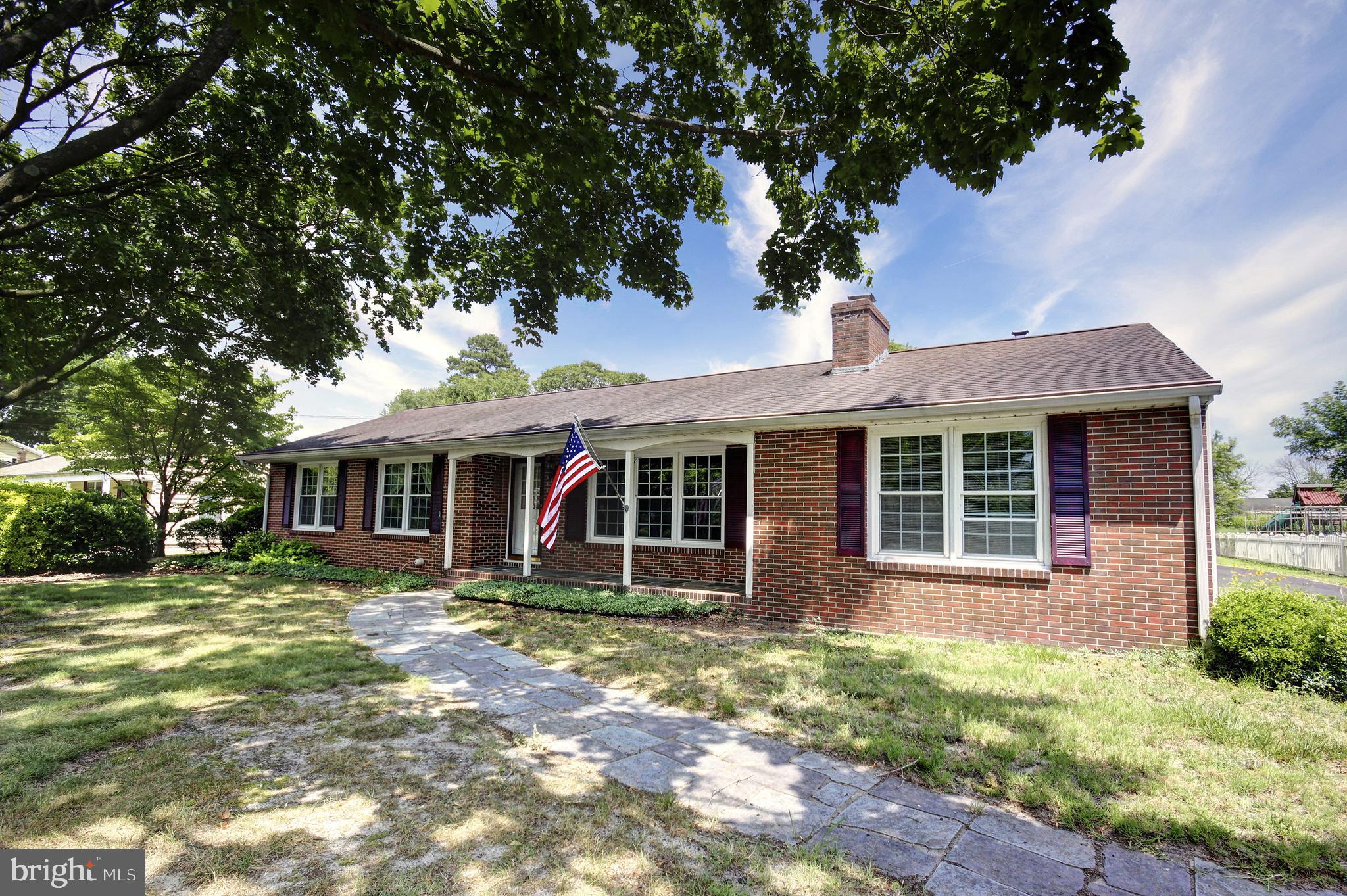 GLENDALE GARDENS - Residential