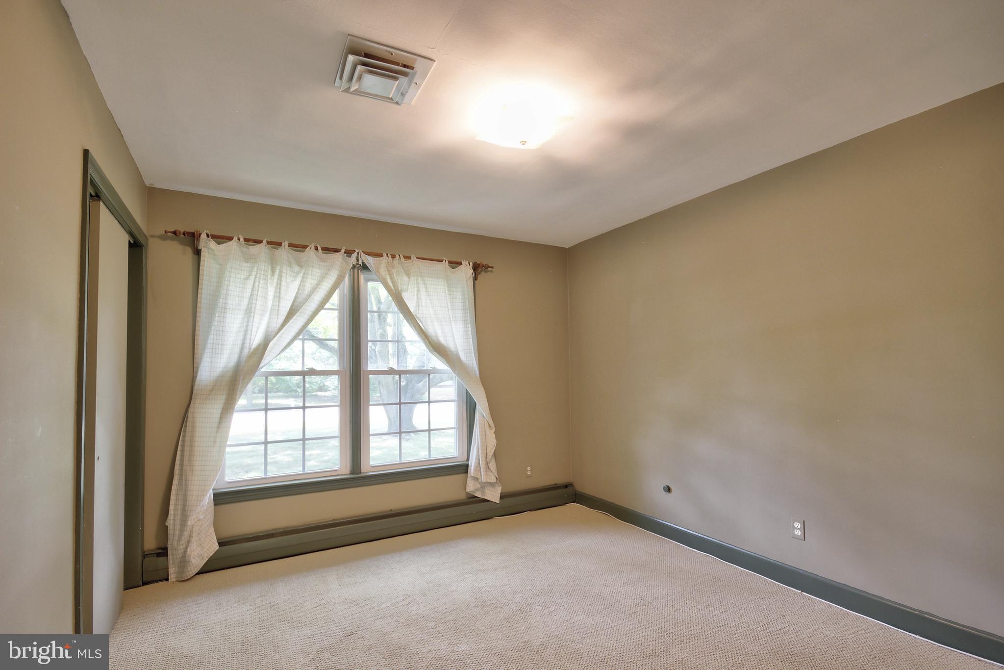 GLENDALE GARDENS - Residential