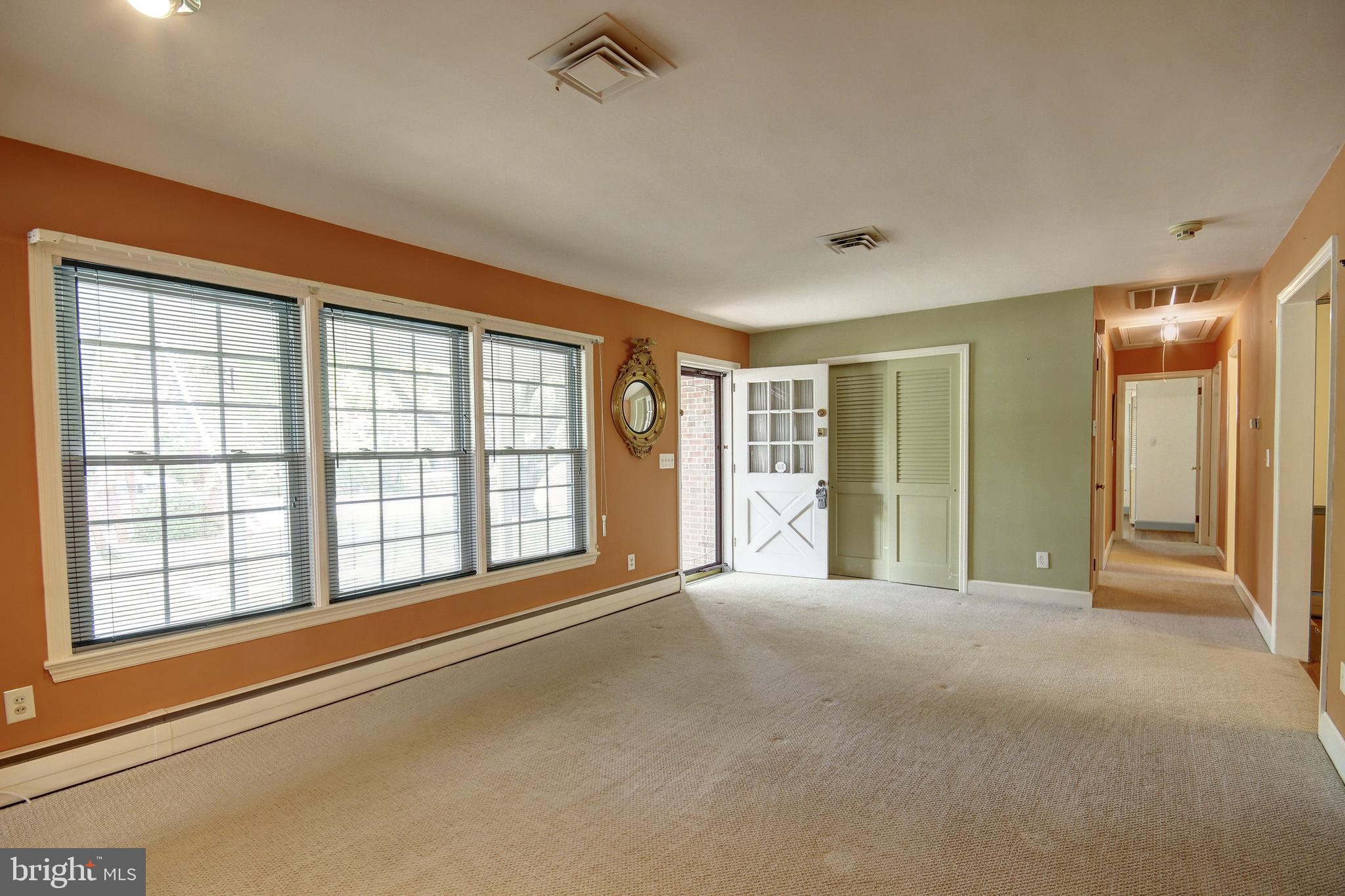 GLENDALE GARDENS - Residential