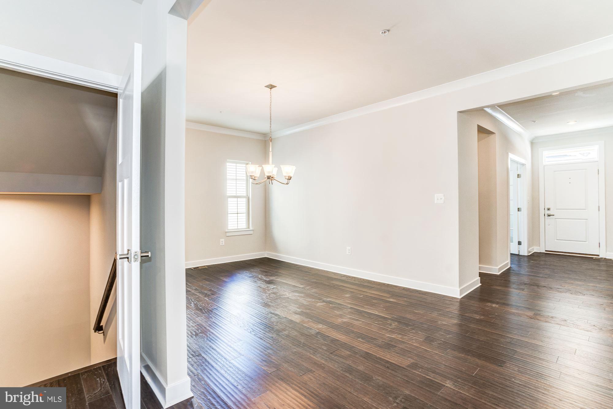 BRENTWOOD - Residential