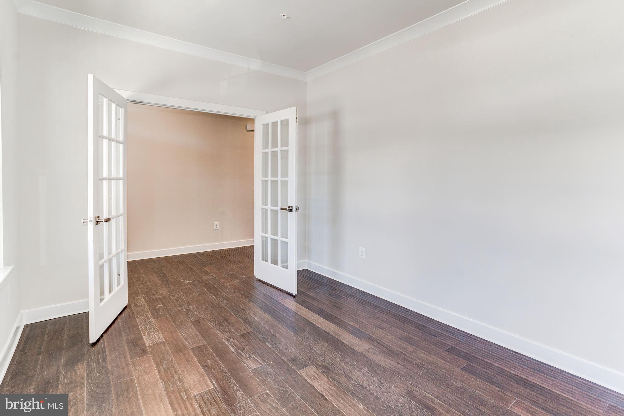 BRENTWOOD - Residential