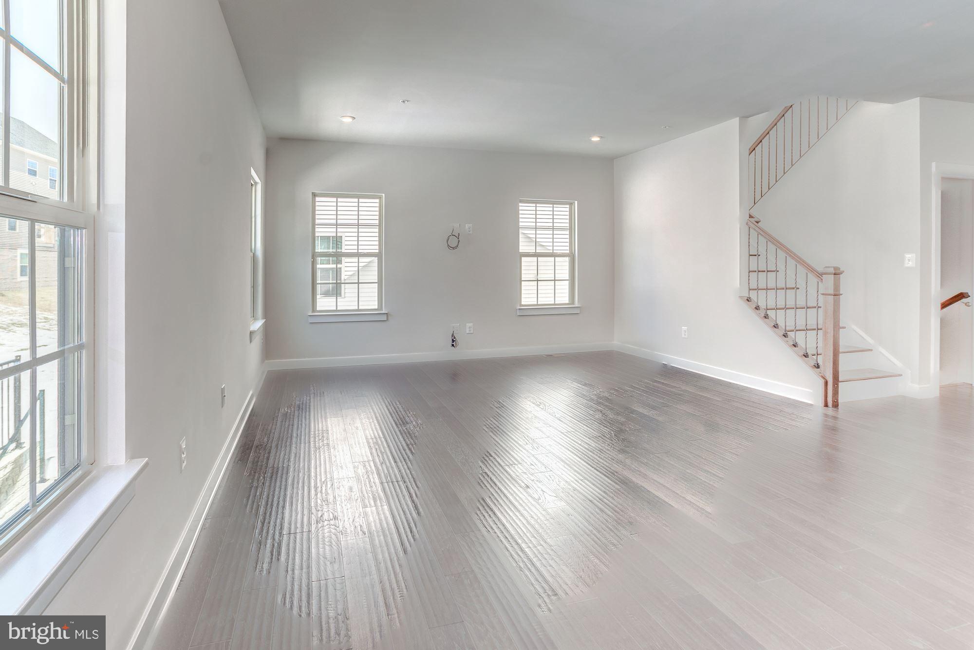 BRENTWOOD - Residential