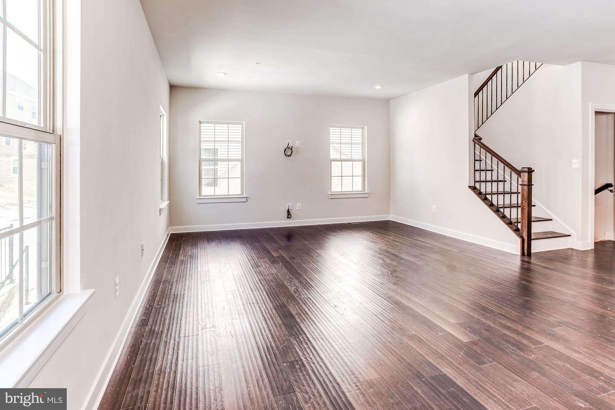 BRENTWOOD - Residential