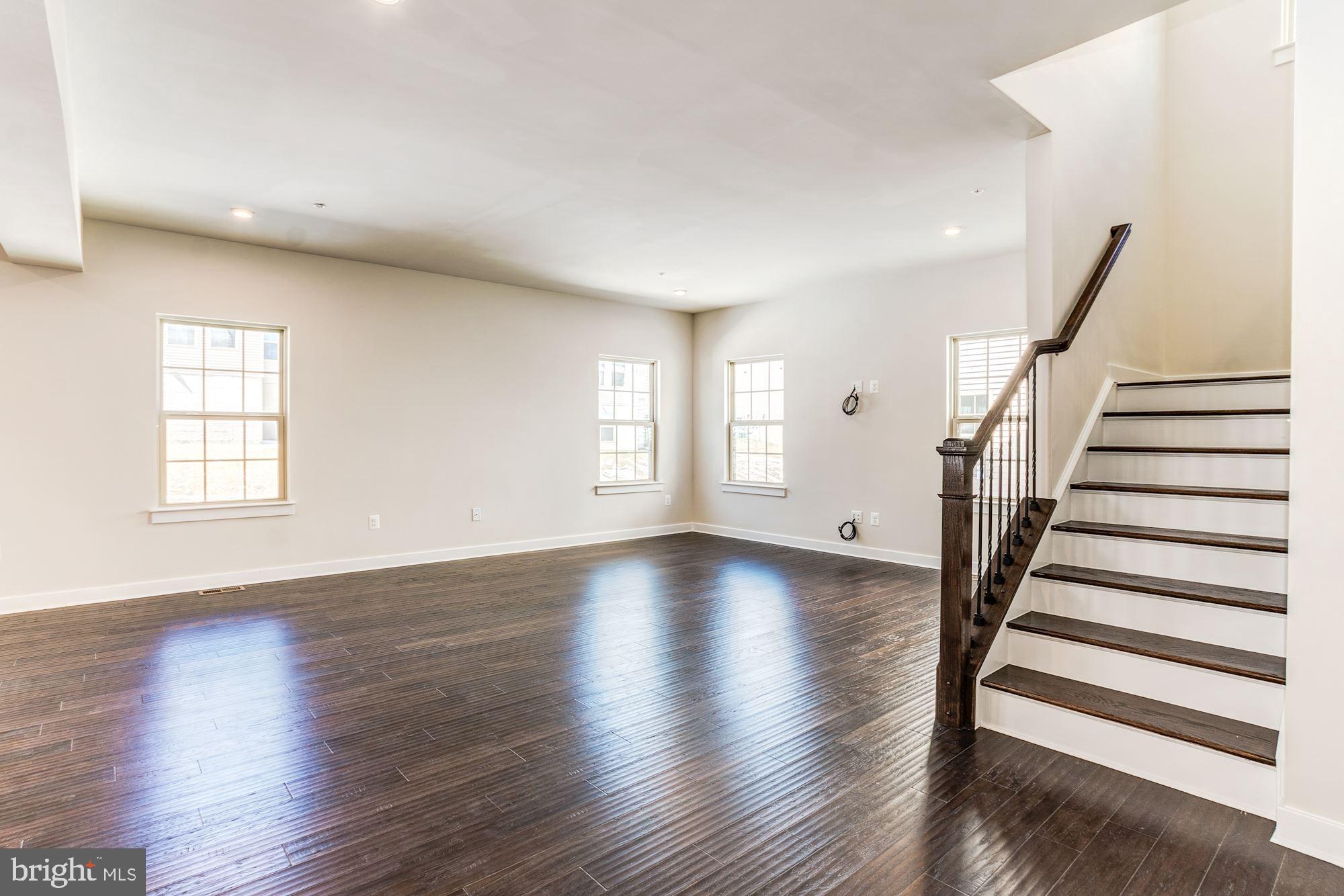 BRENTWOOD - Residential