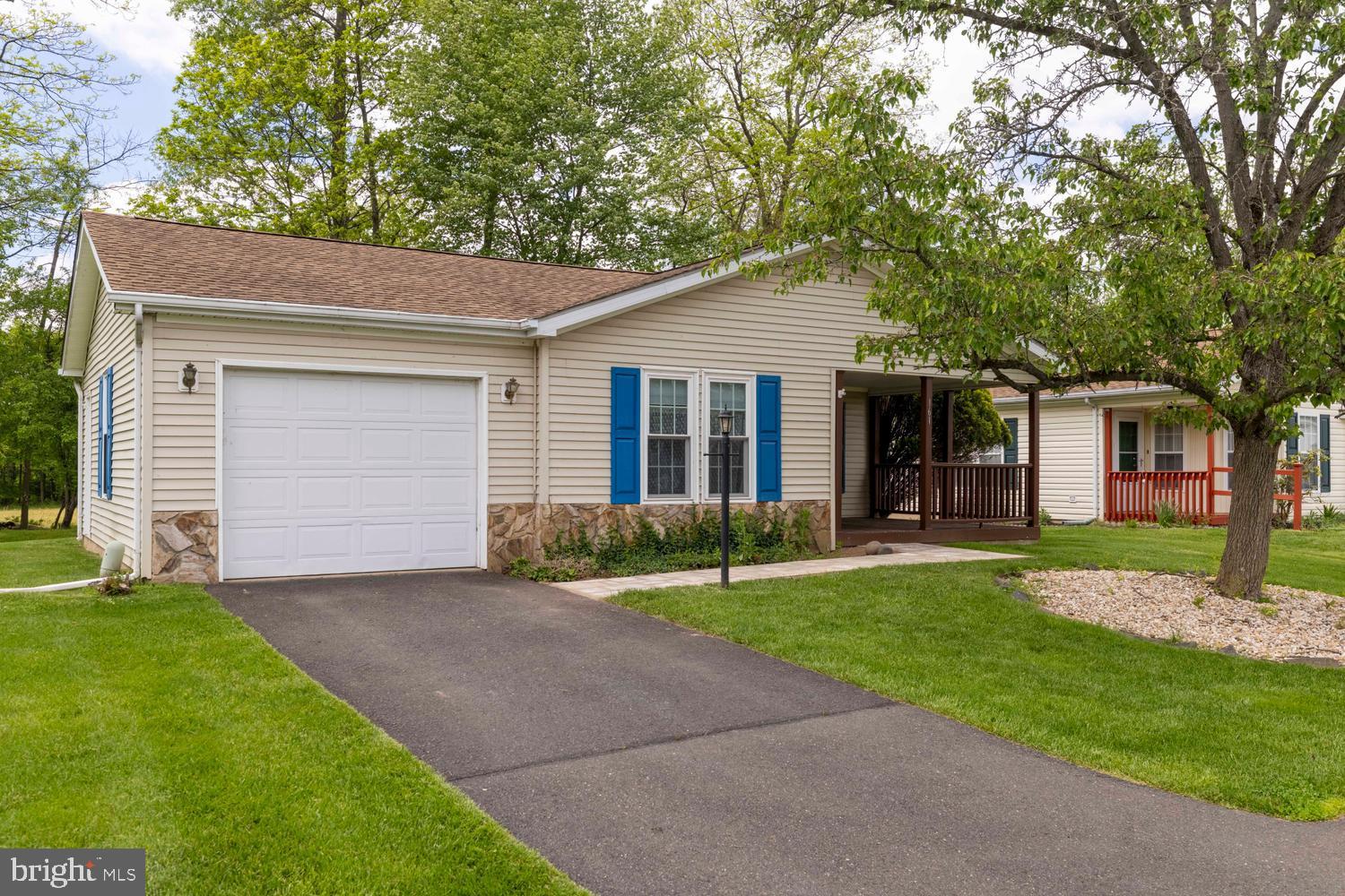 BUCKINGHAM SPRINGS - Residential