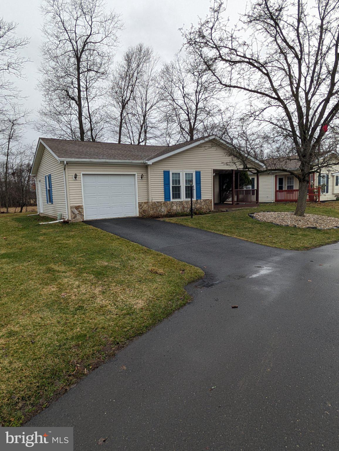 BUCKINGHAM SPRINGS - Residential