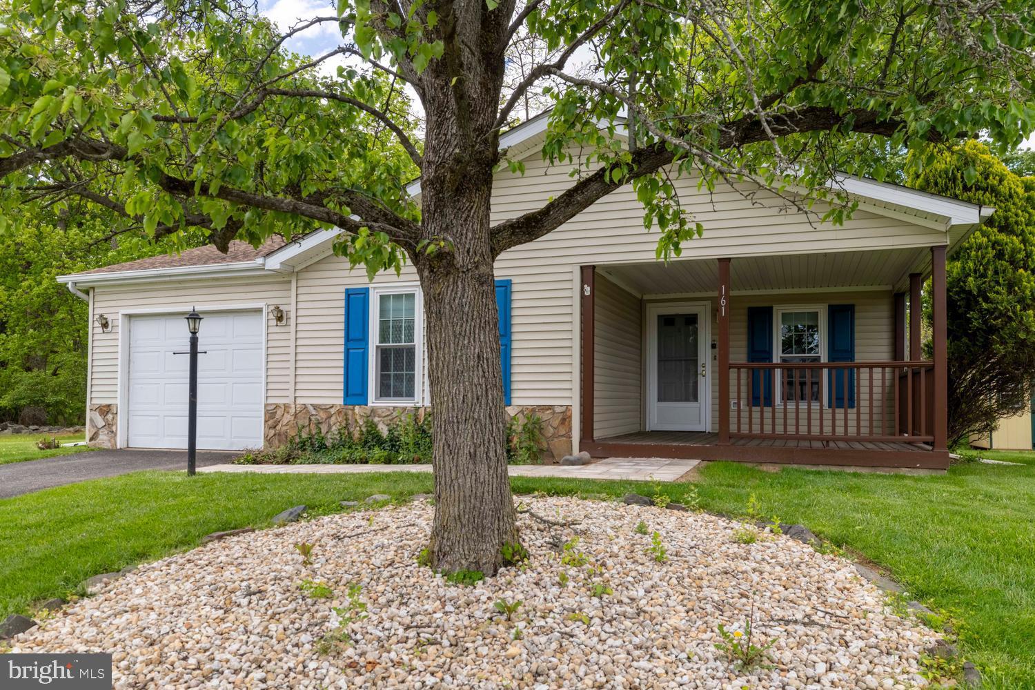 BUCKINGHAM SPRINGS - Residential
