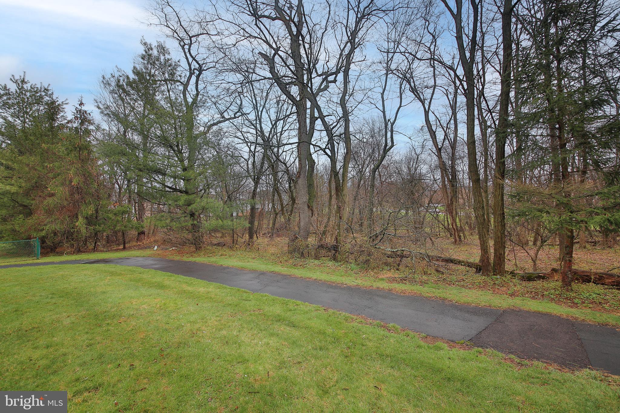 ROSEWOOD ACRES - Residential