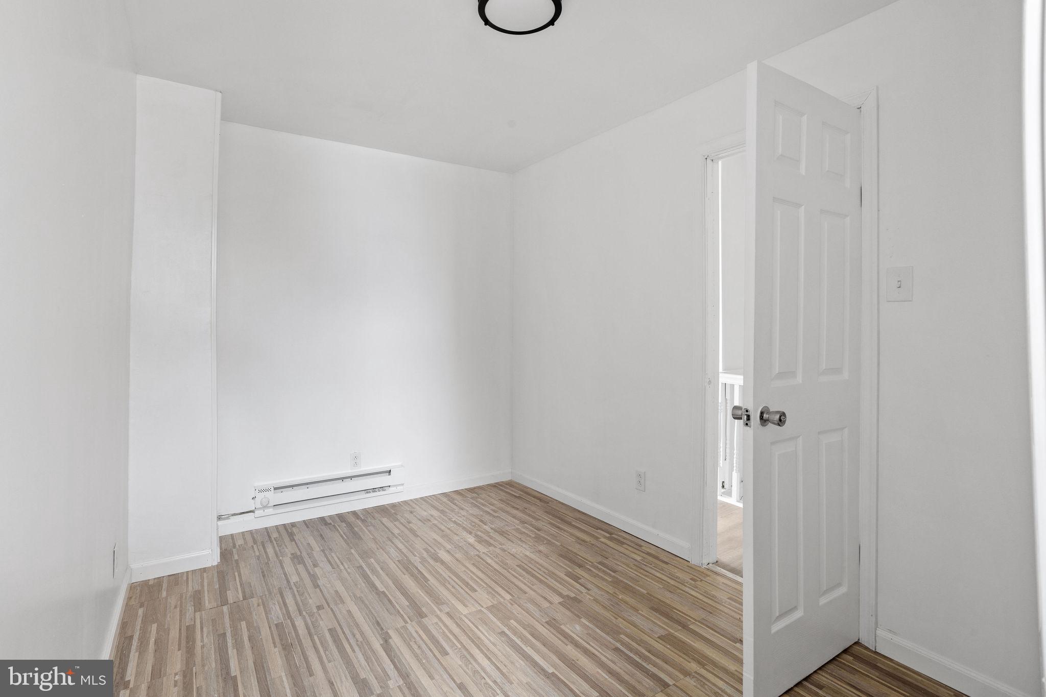 KENSINGTON - Residential