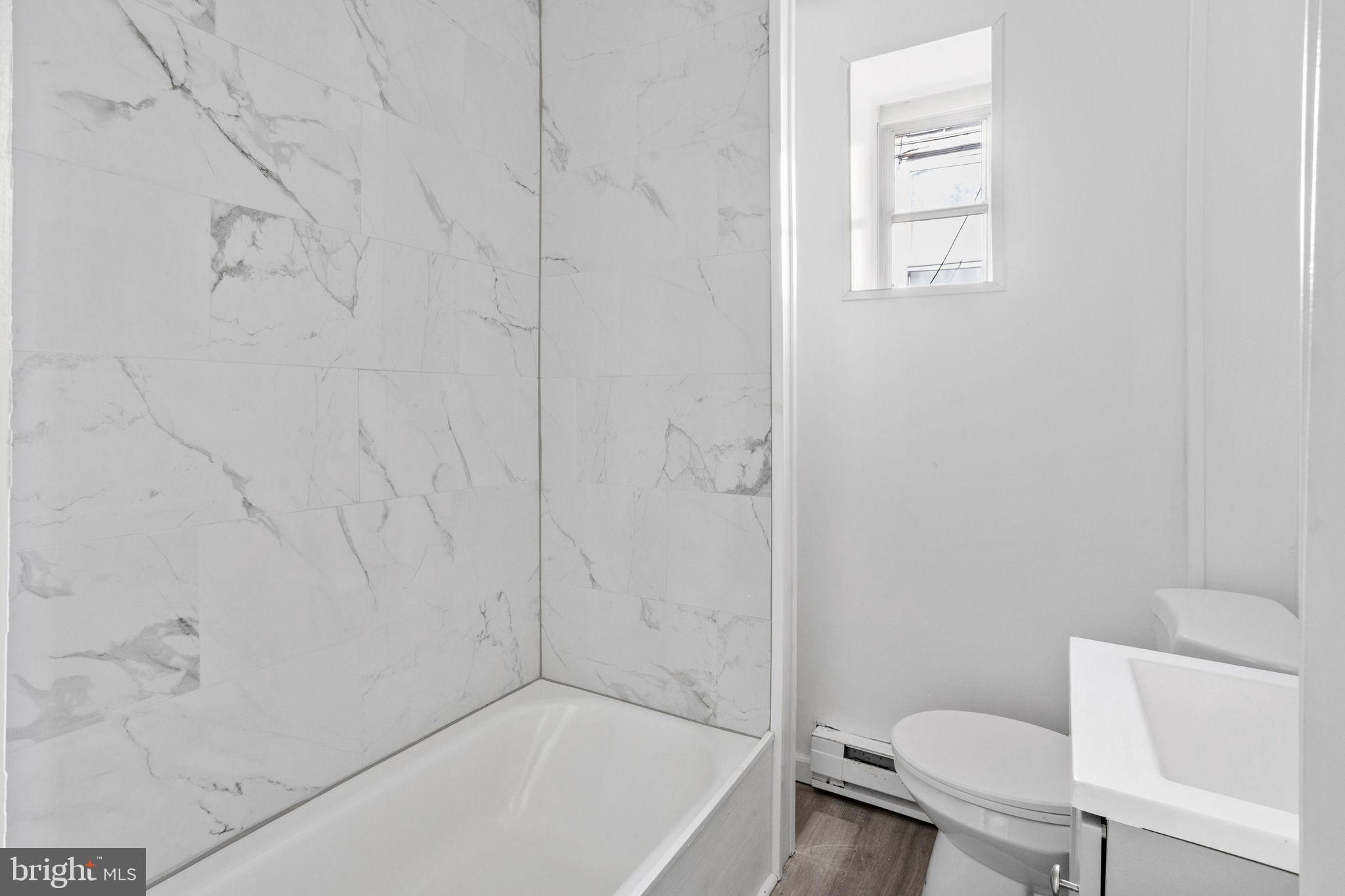 KENSINGTON - Residential