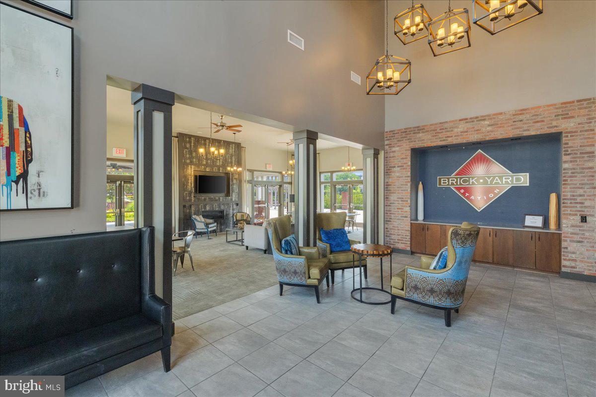 BRICK YARD STATION - Residential