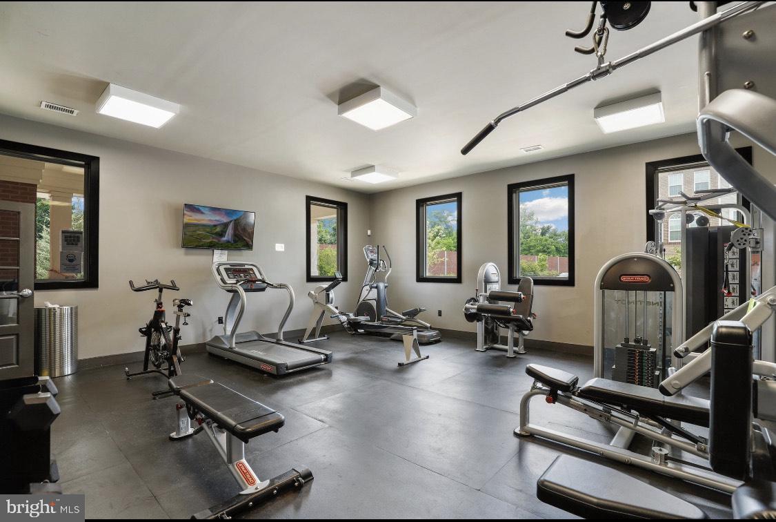 BRICK YARD STATION - Residential