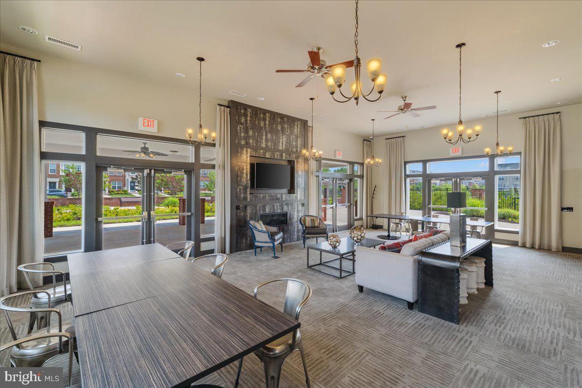 BRICK YARD STATION - Residential