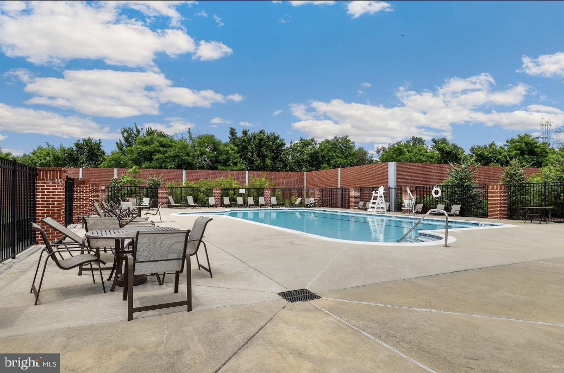 BRICK YARD STATION - Residential