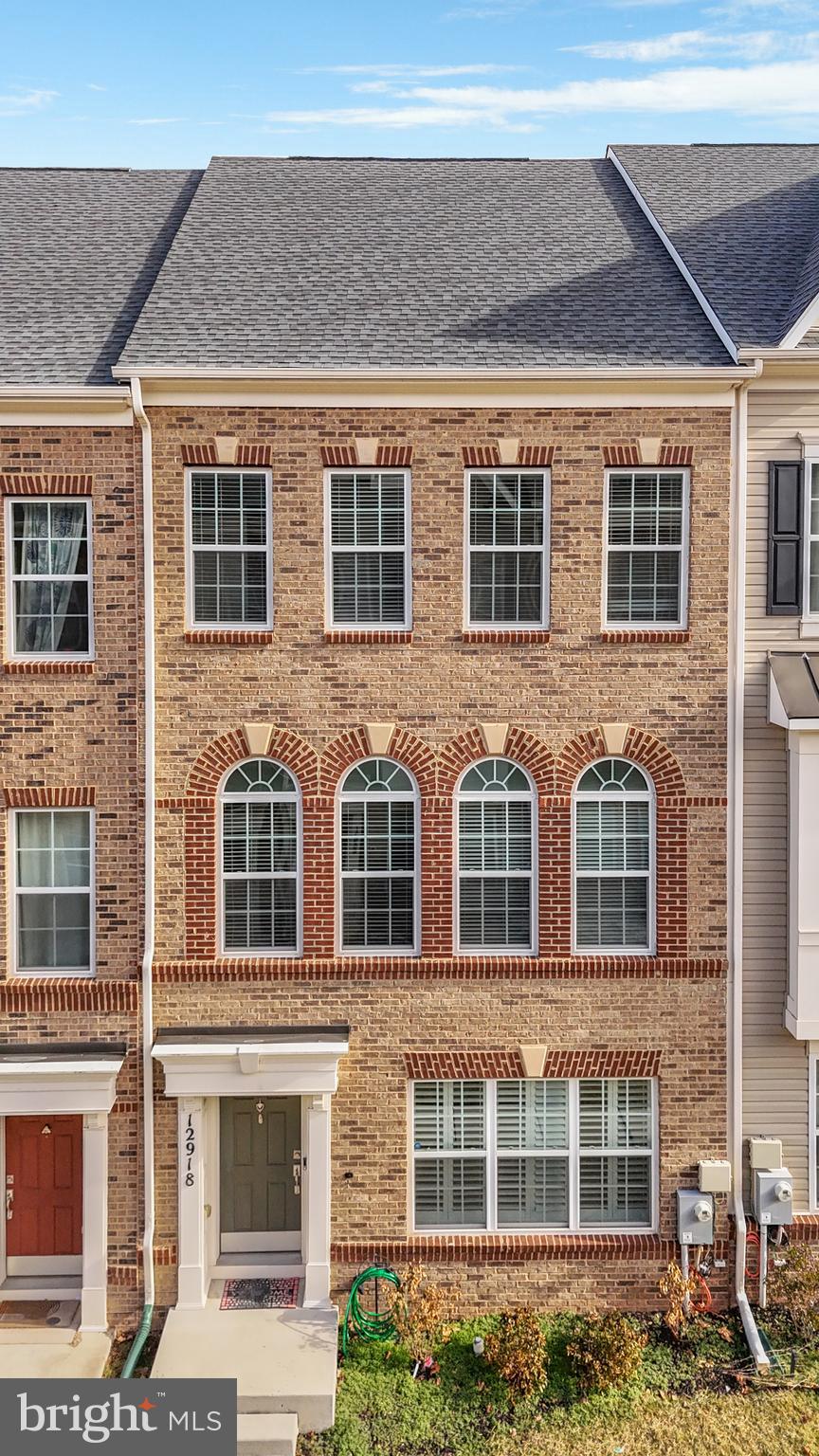 BRICK YARD STATION - Residential