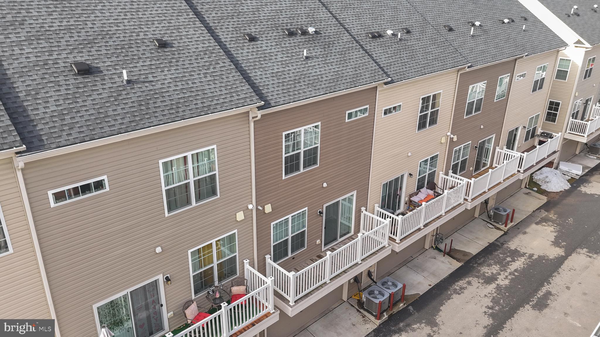 BRICK YARD STATION - Residential