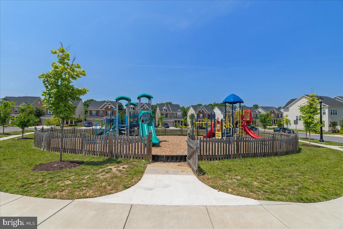 BRICK YARD STATION - Residential