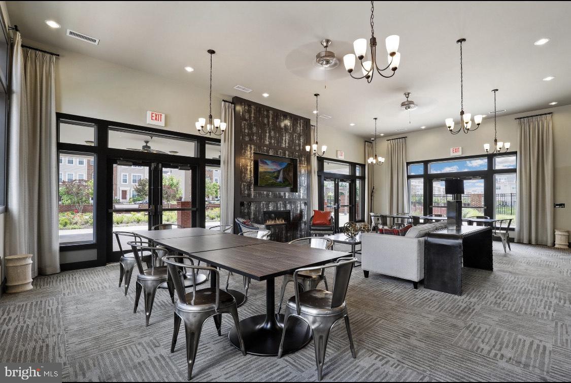 BRICK YARD STATION - Residential