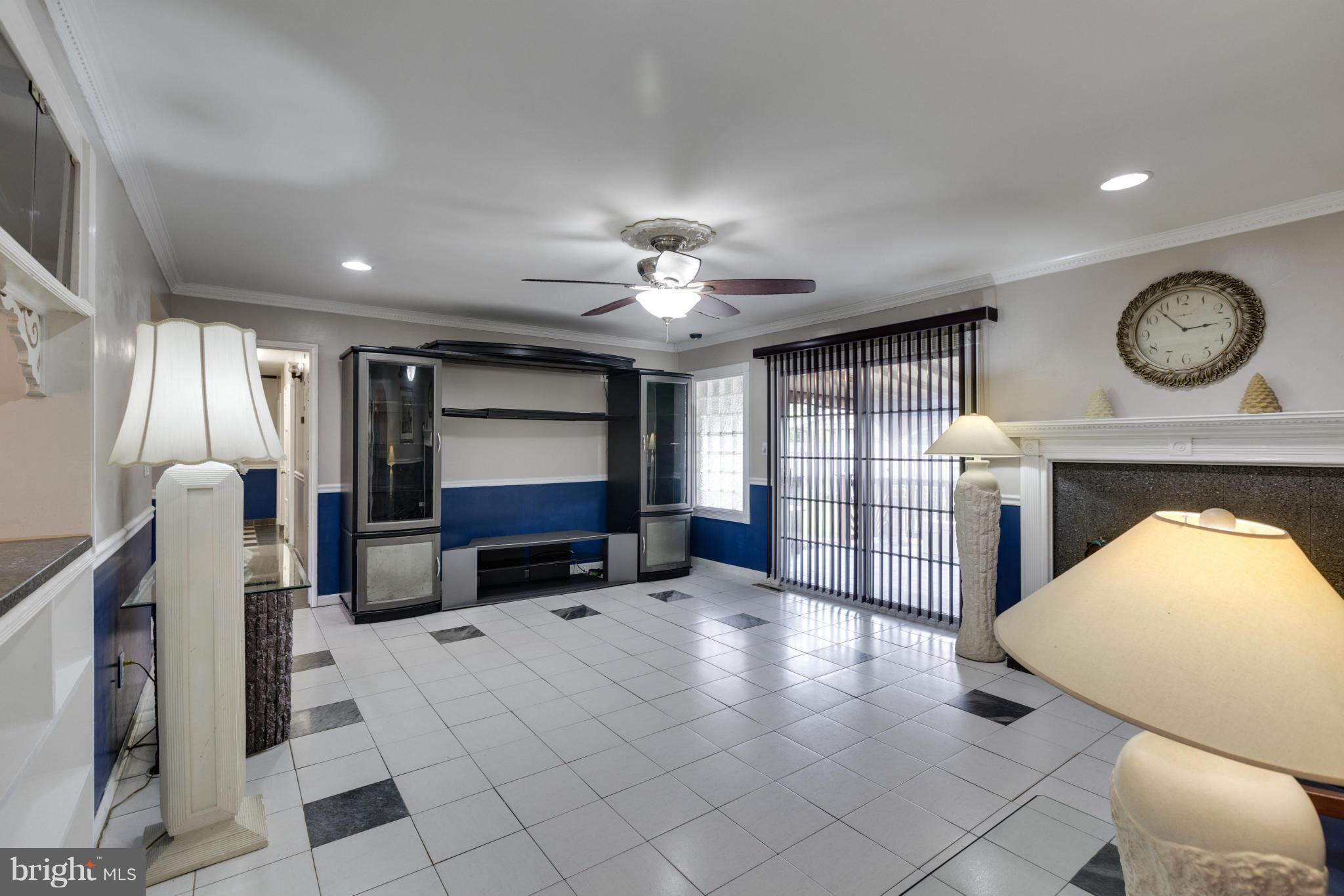 SPRINGFIELD ESTATES - Residential