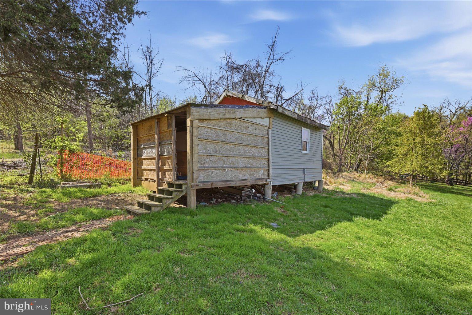 FURNACE MOUNTAIN - Residential
