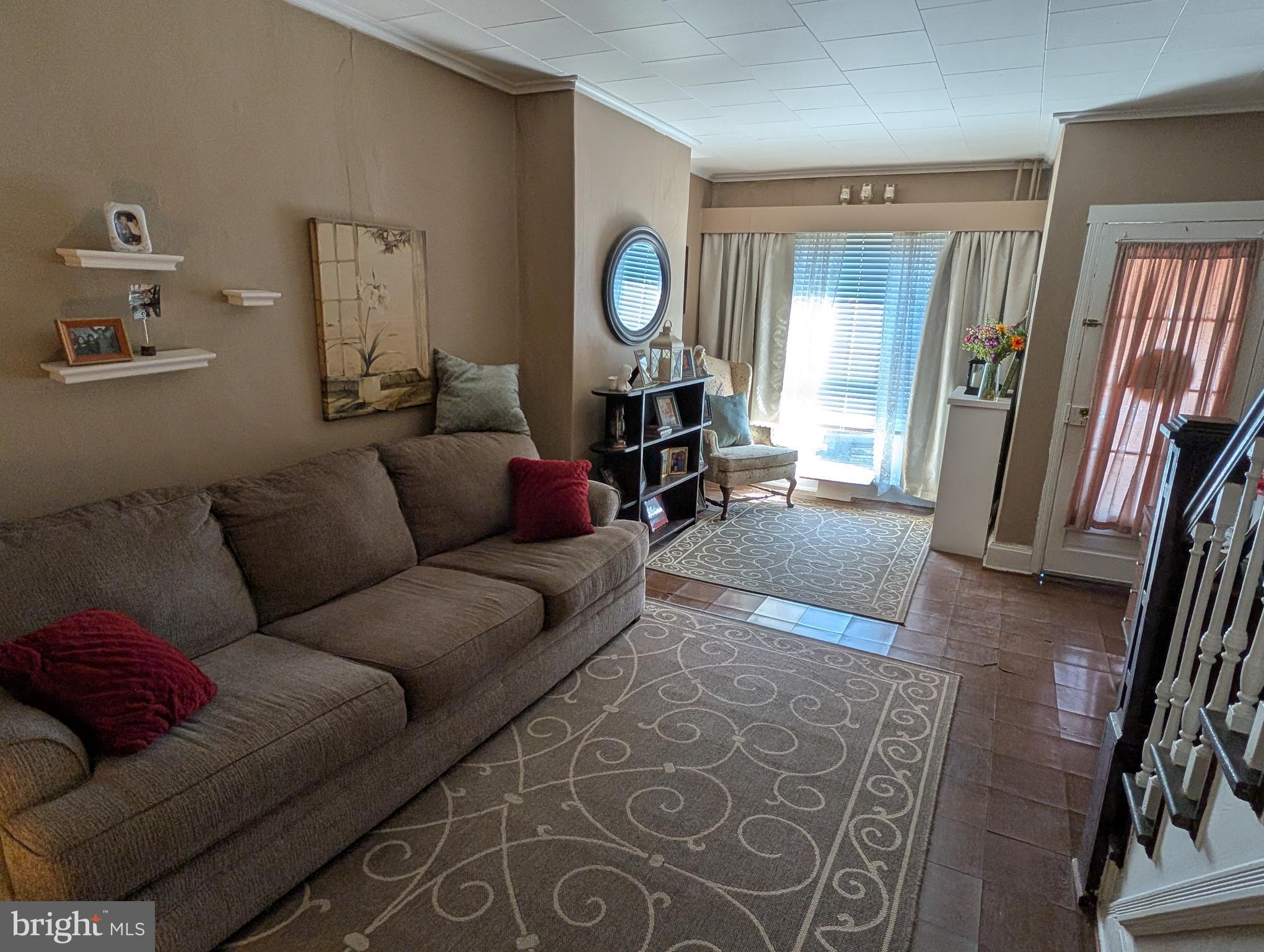 RIVERSIDE - Residential