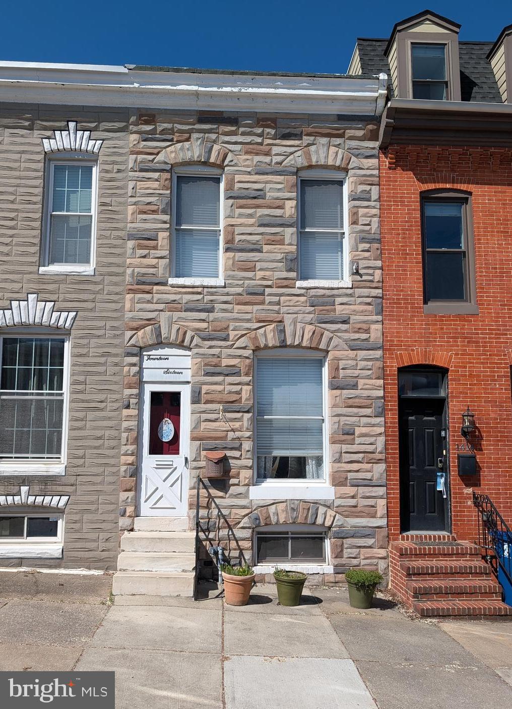 RIVERSIDE - Residential