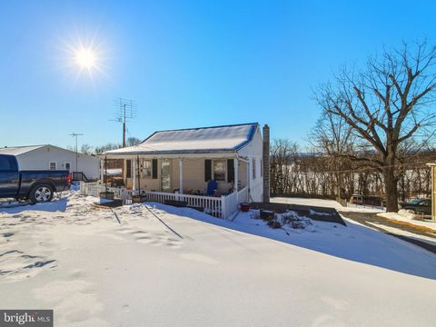 Homes For Sale - 353 Turkey Knob Road<br/> QUICKSBURG, VA 22847