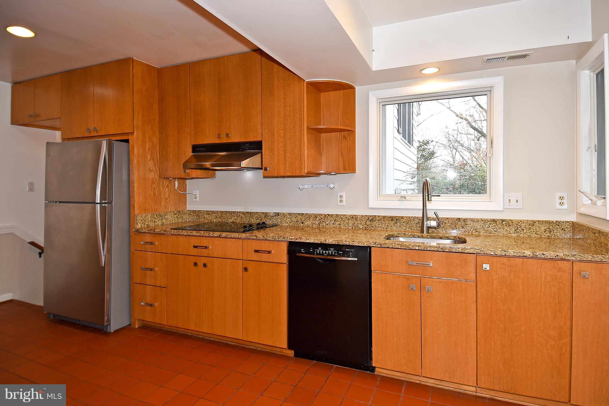 LAKE BARCROFT - Residential Lease