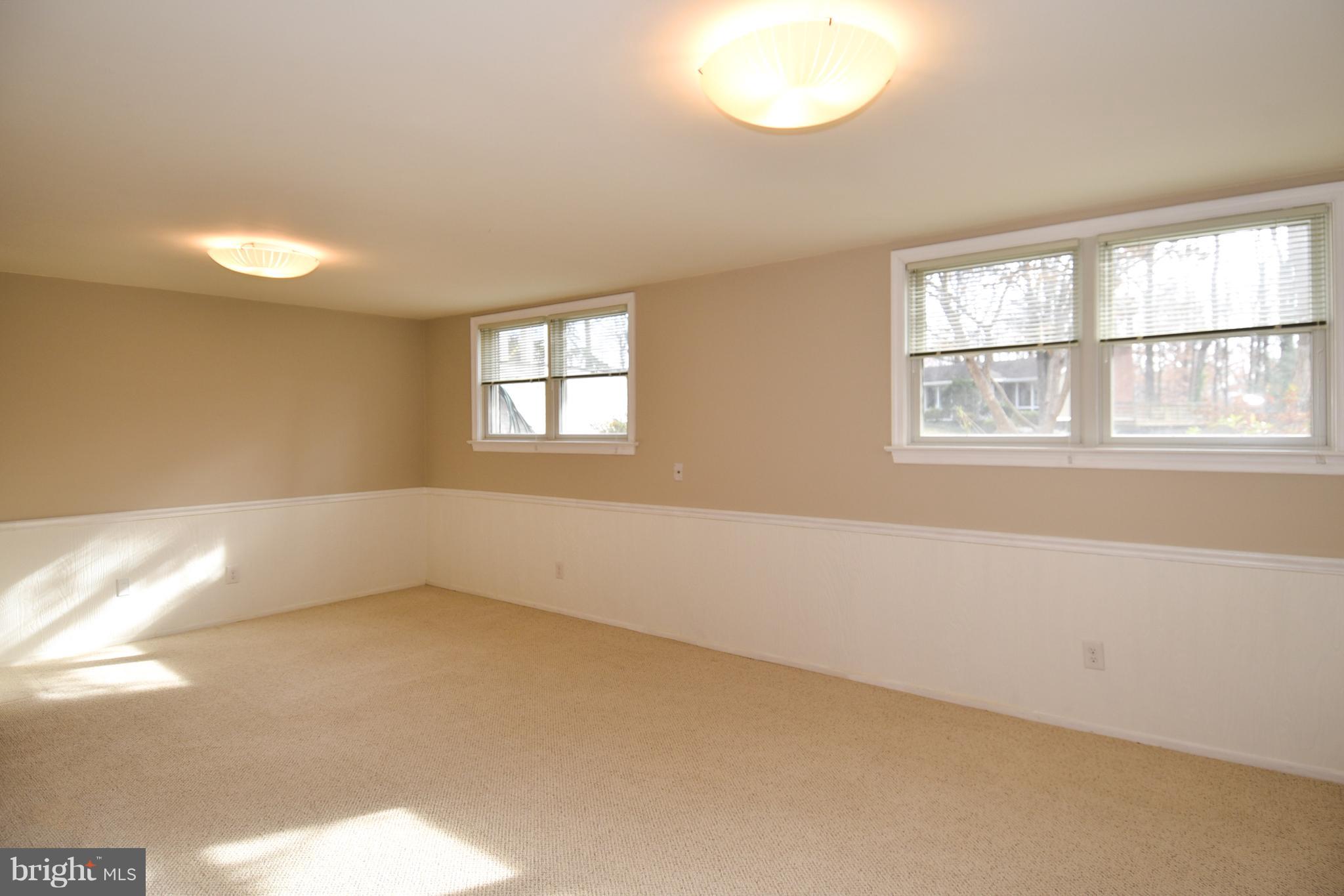 LAKE BARCROFT - Residential Lease