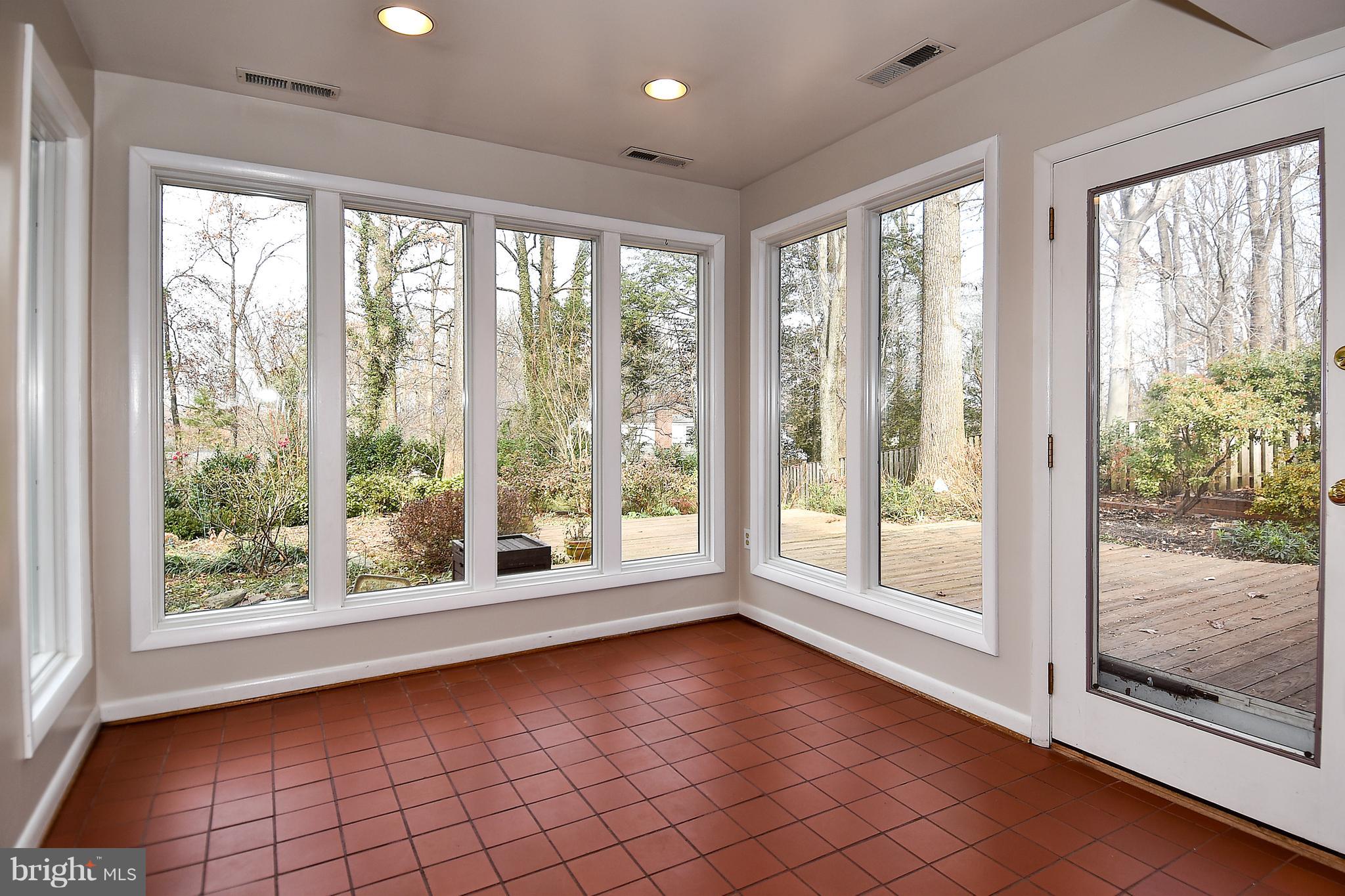 LAKE BARCROFT - Residential Lease