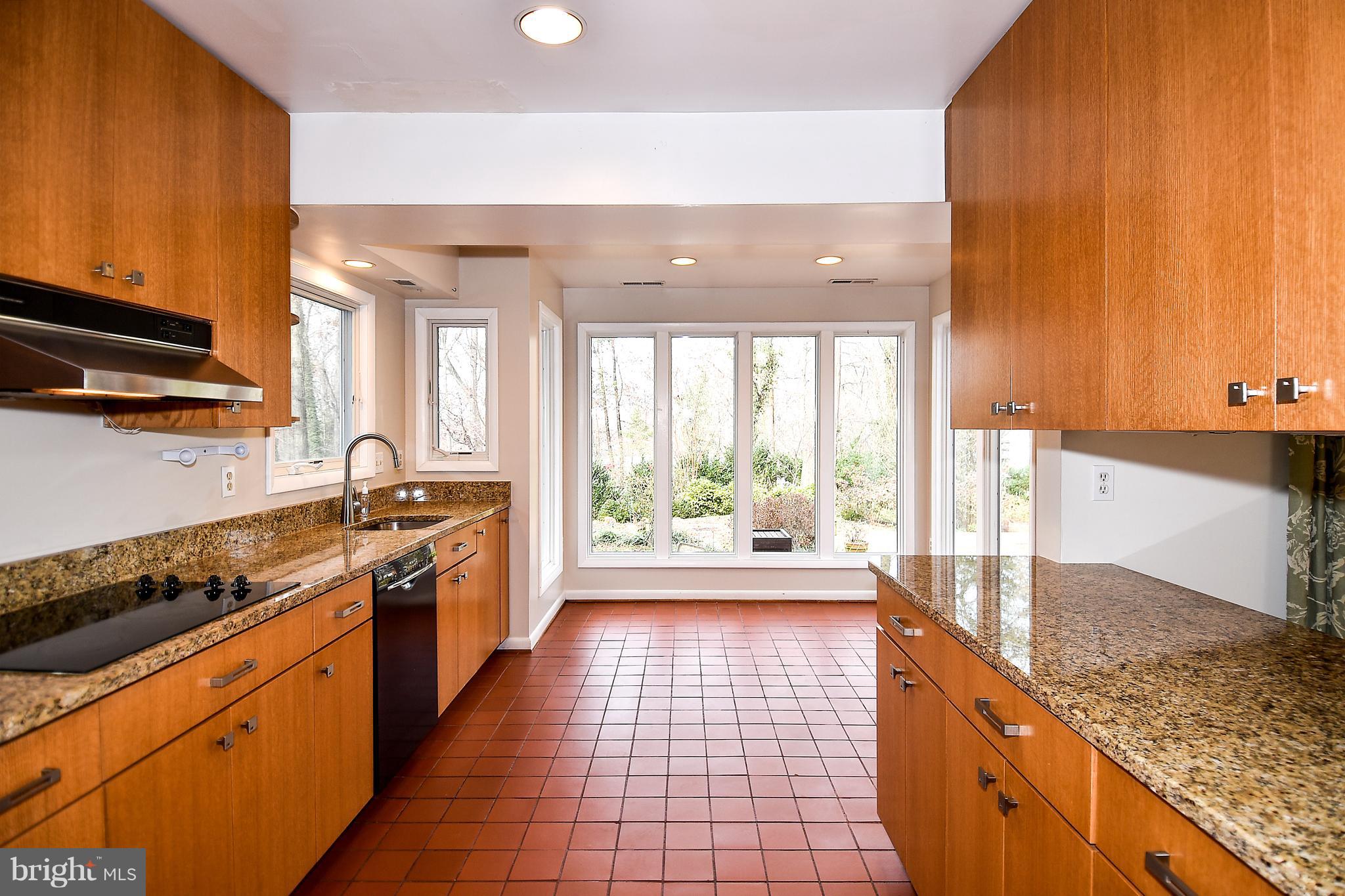 LAKE BARCROFT - Residential Lease