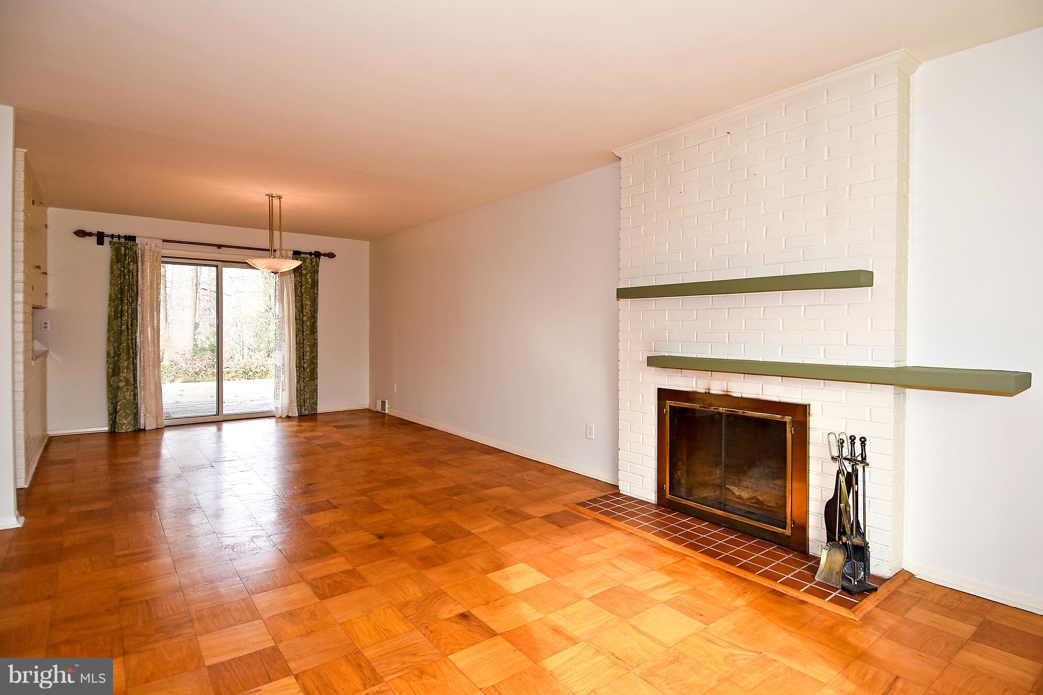 LAKE BARCROFT - Residential Lease