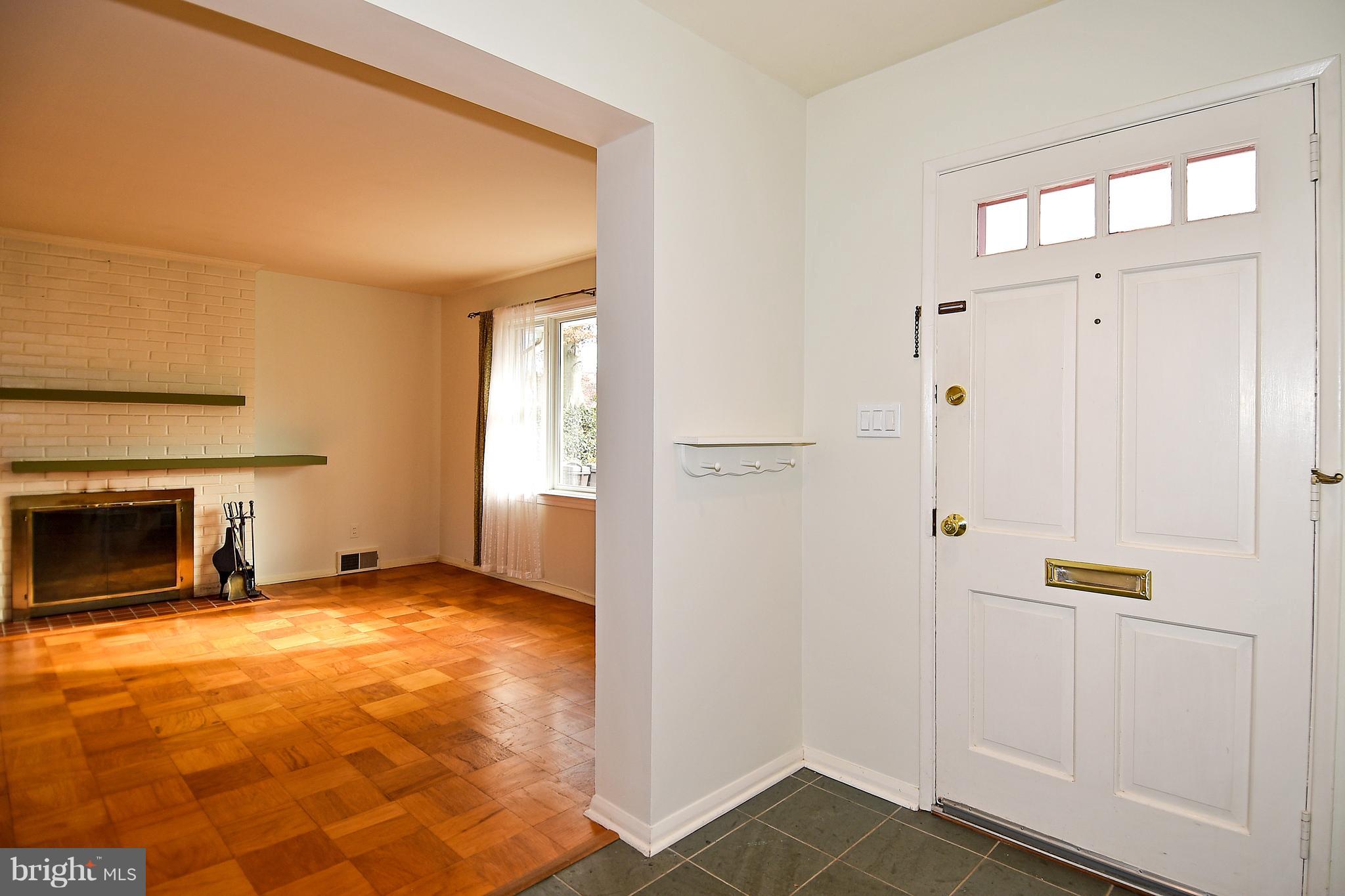 LAKE BARCROFT - Residential Lease