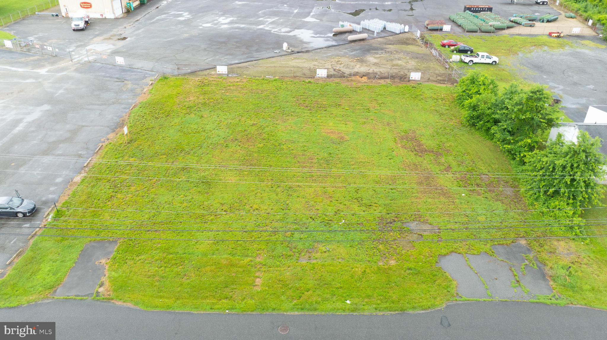 3957 N DUPONT HIGHWAY