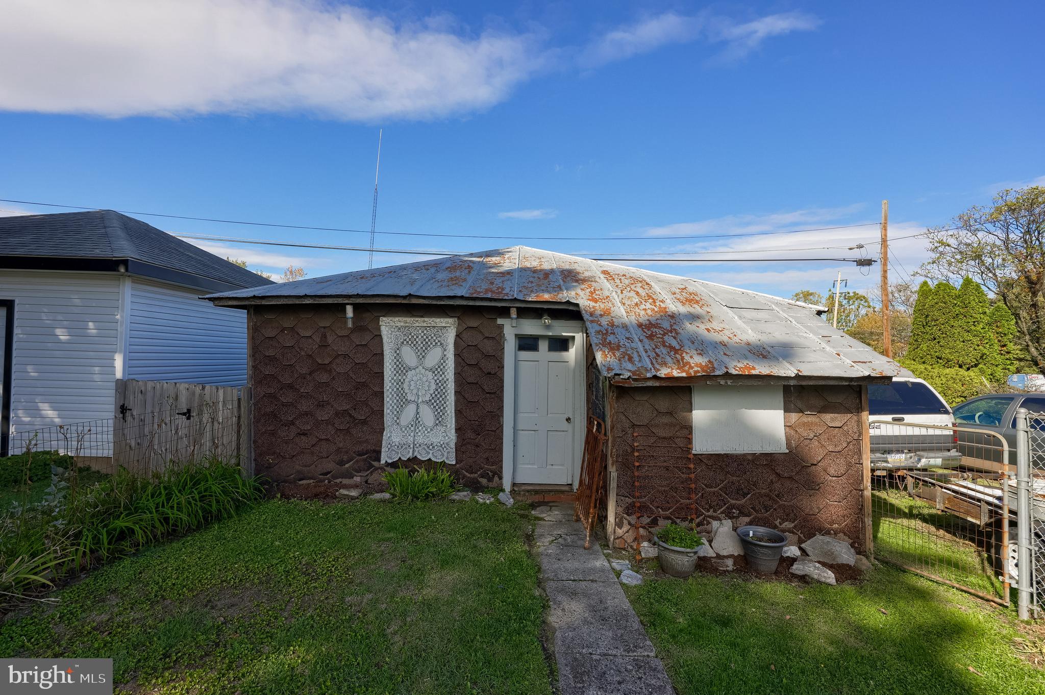 LEBANON - Residential