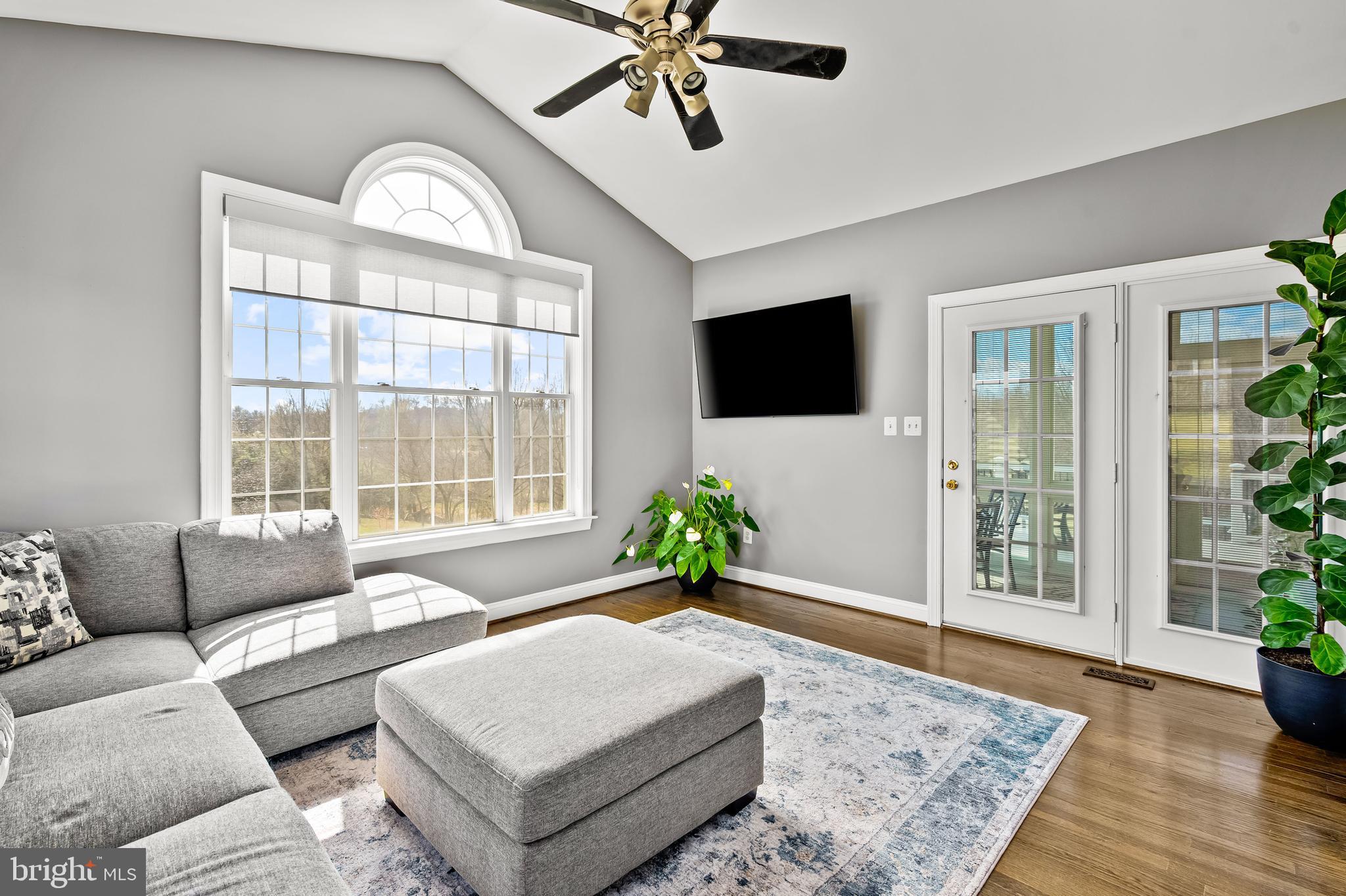 STONE EDEN FARM - Residential