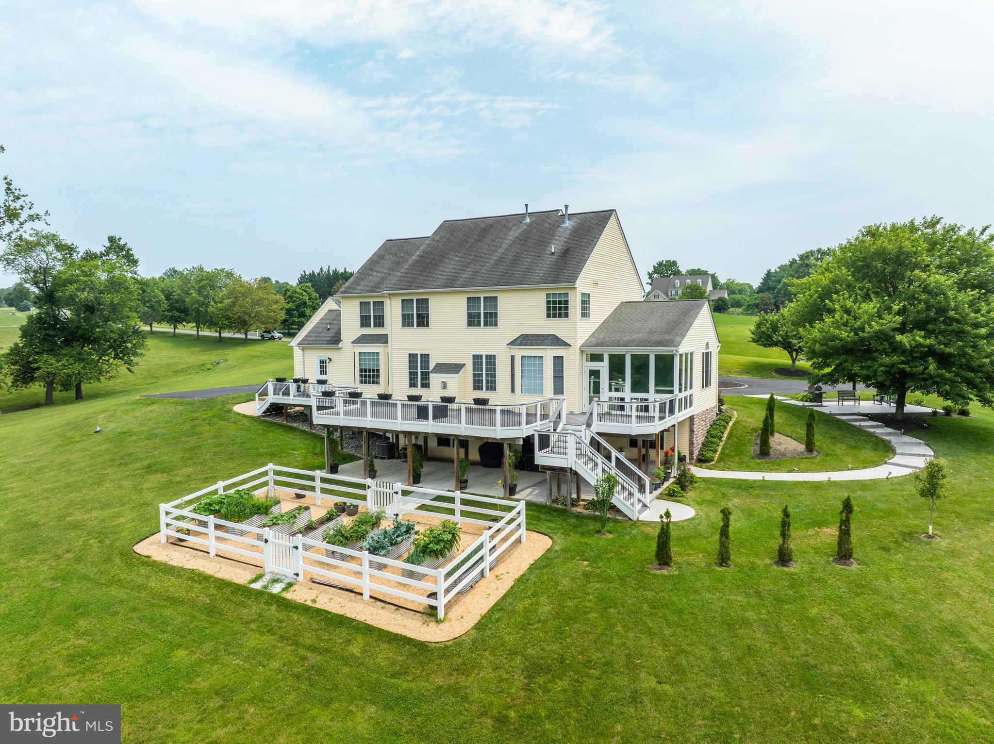STONE EDEN FARM - Residential