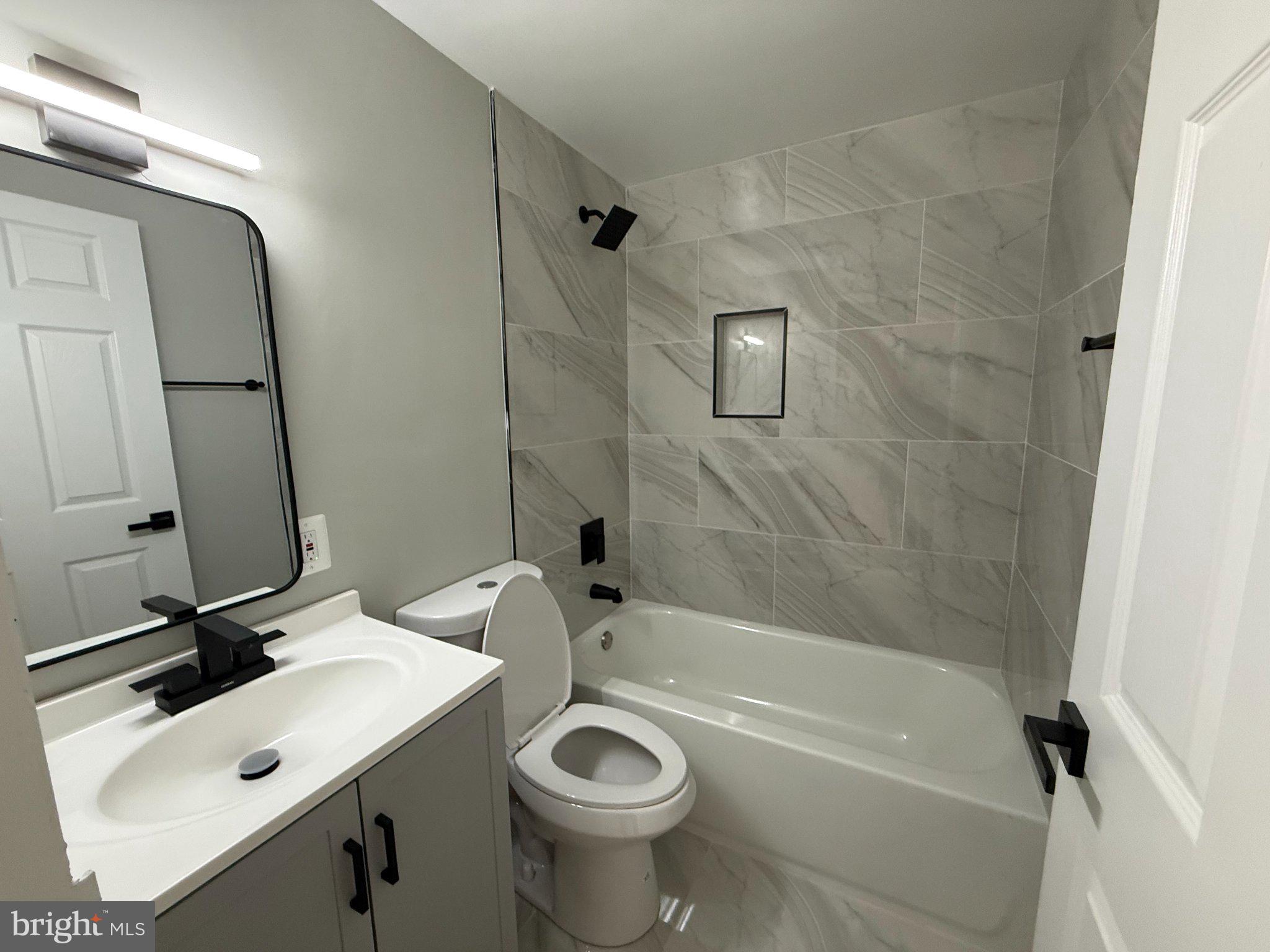 WINDMILL SQUARE - Residential