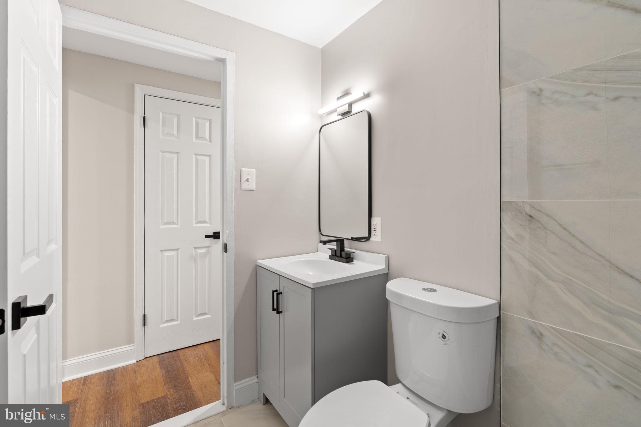 WINDMILL SQUARE - Residential