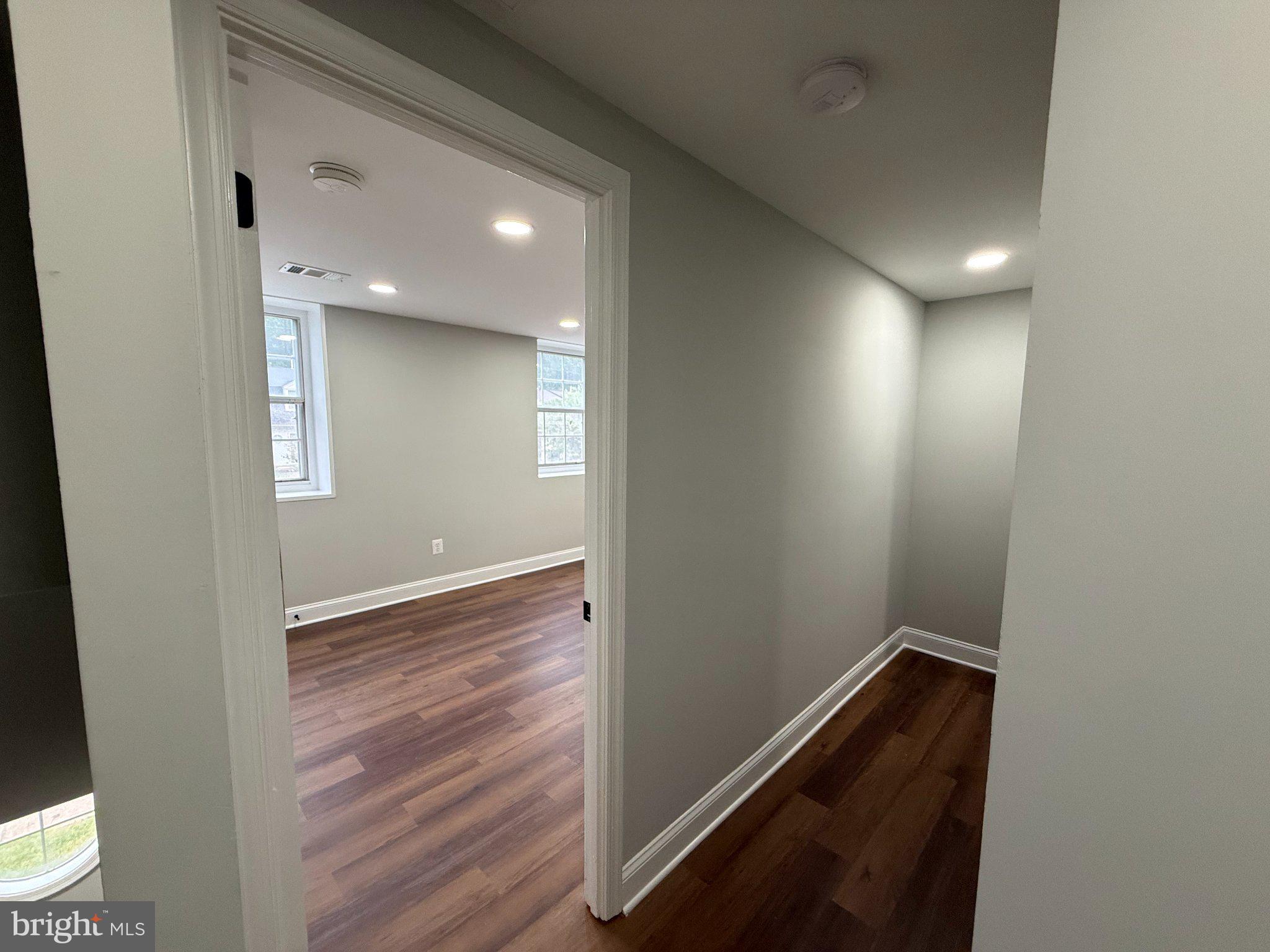 WINDMILL SQUARE - Residential