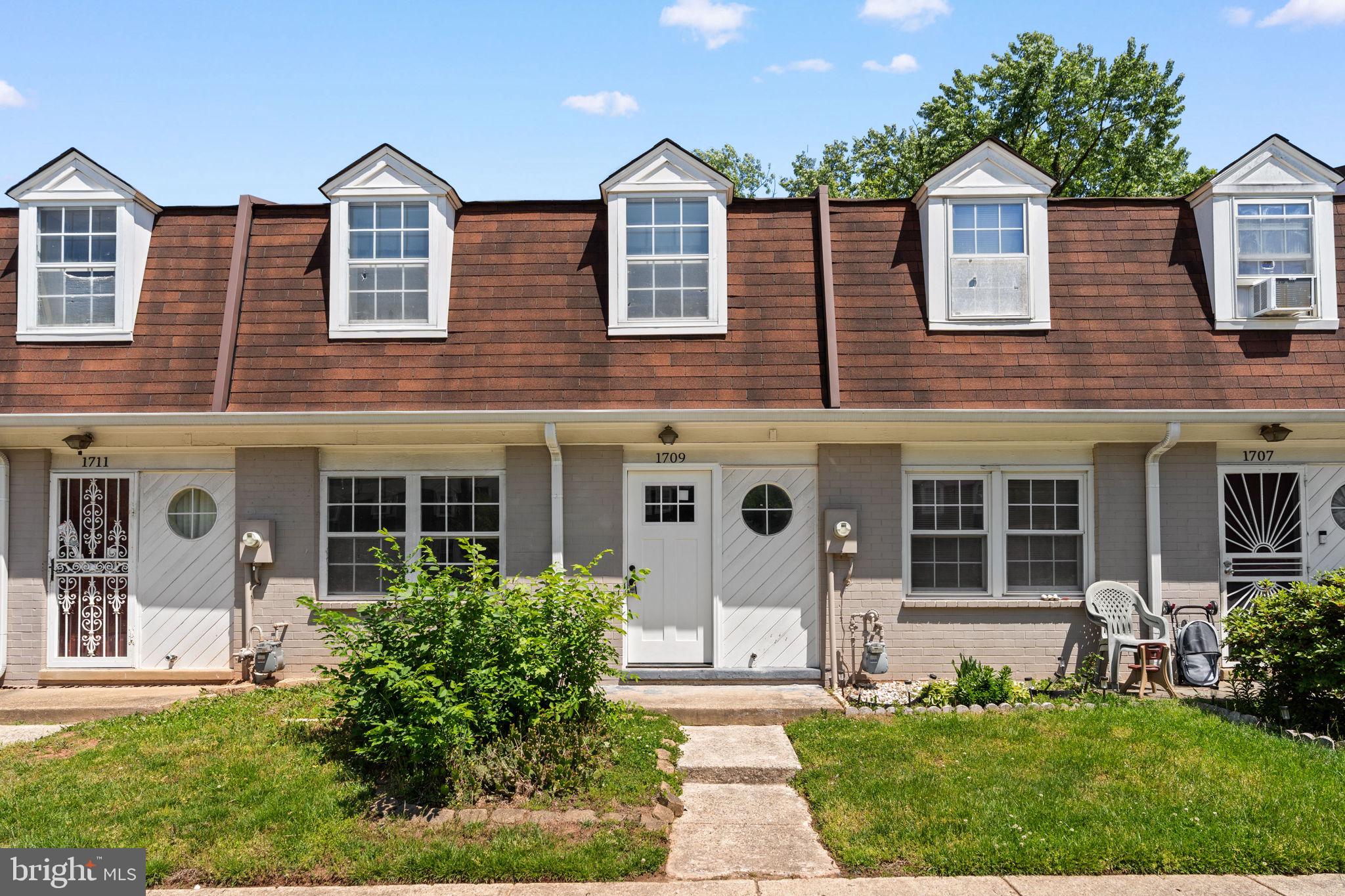 WINDMILL SQUARE - Residential