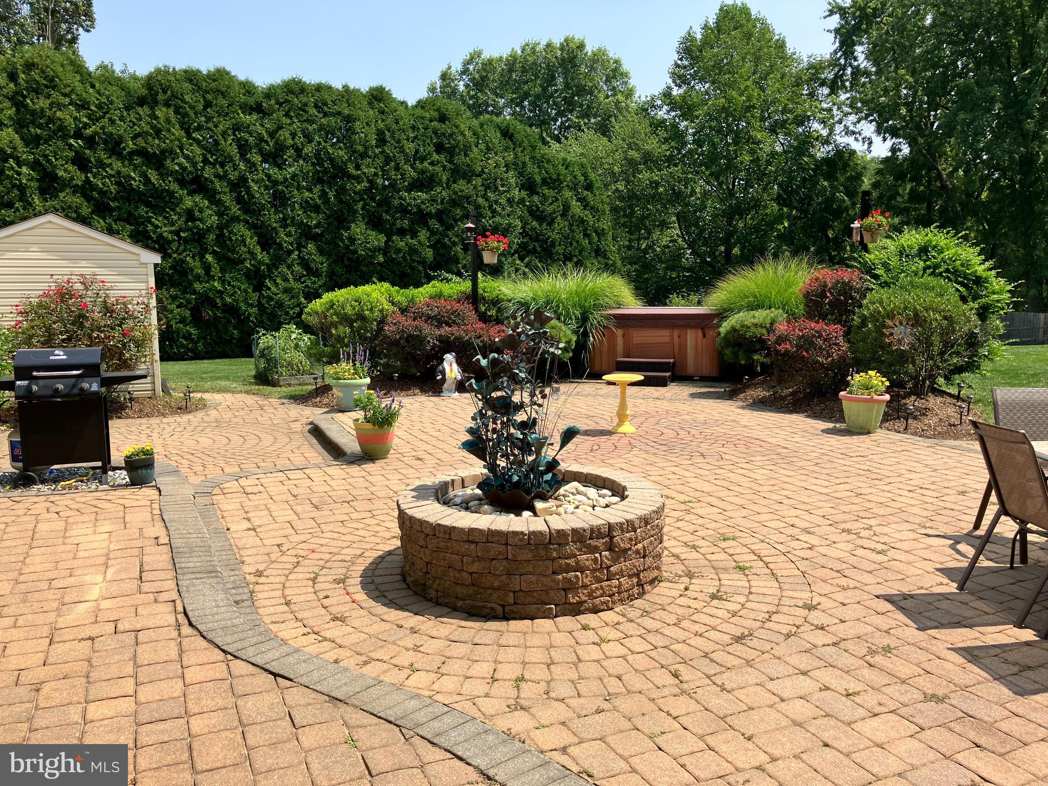 FALCONCREST - Residential