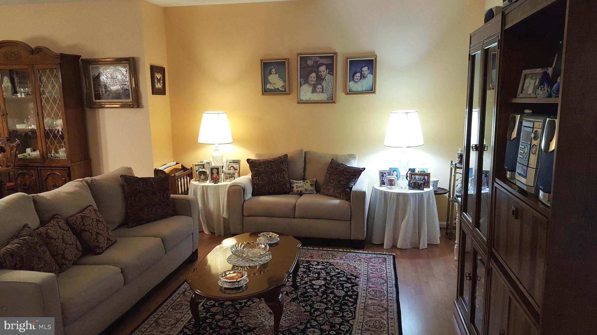 FOREST ESTATES - Residential Lease