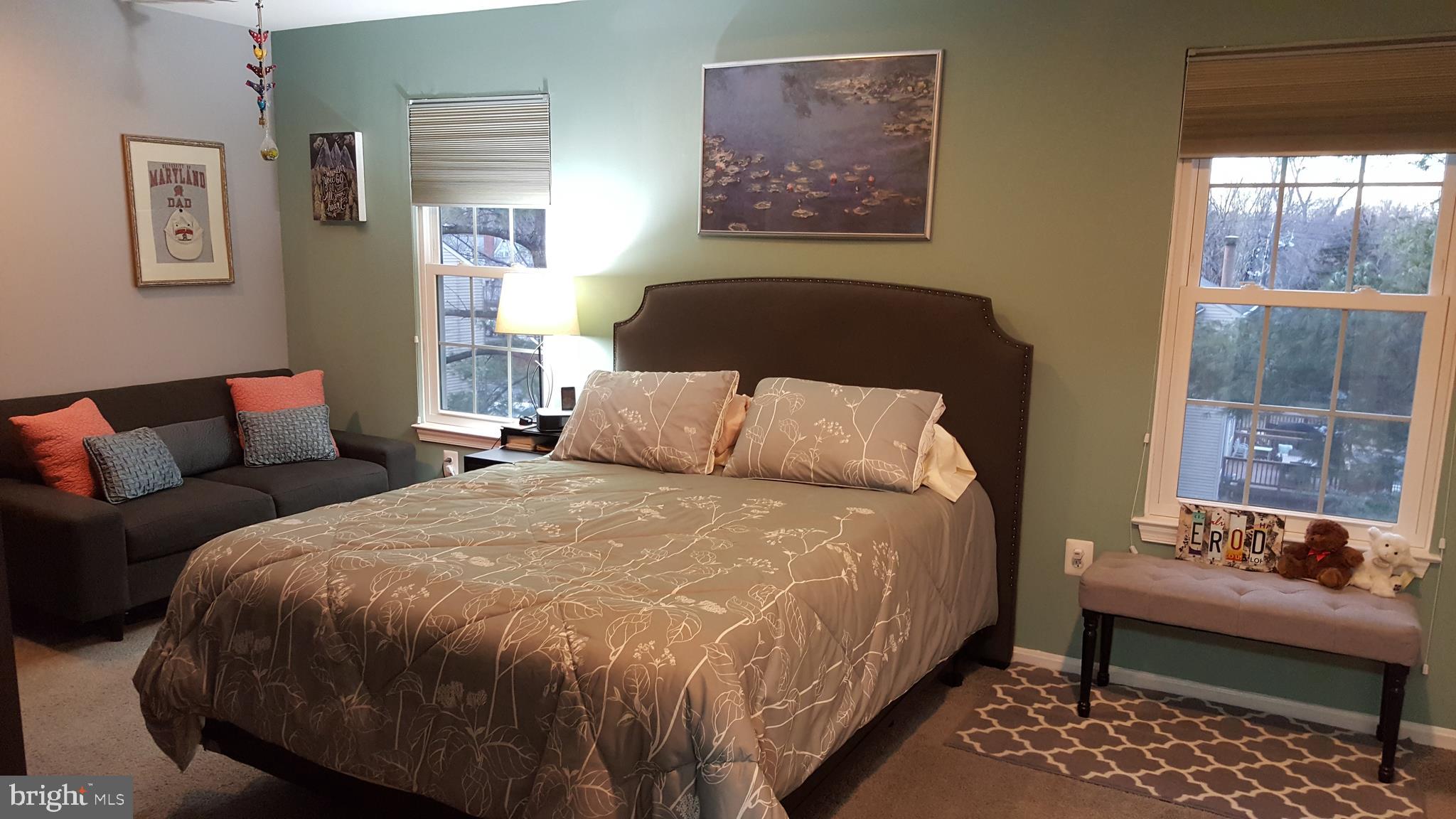 FOREST ESTATES - Residential Lease