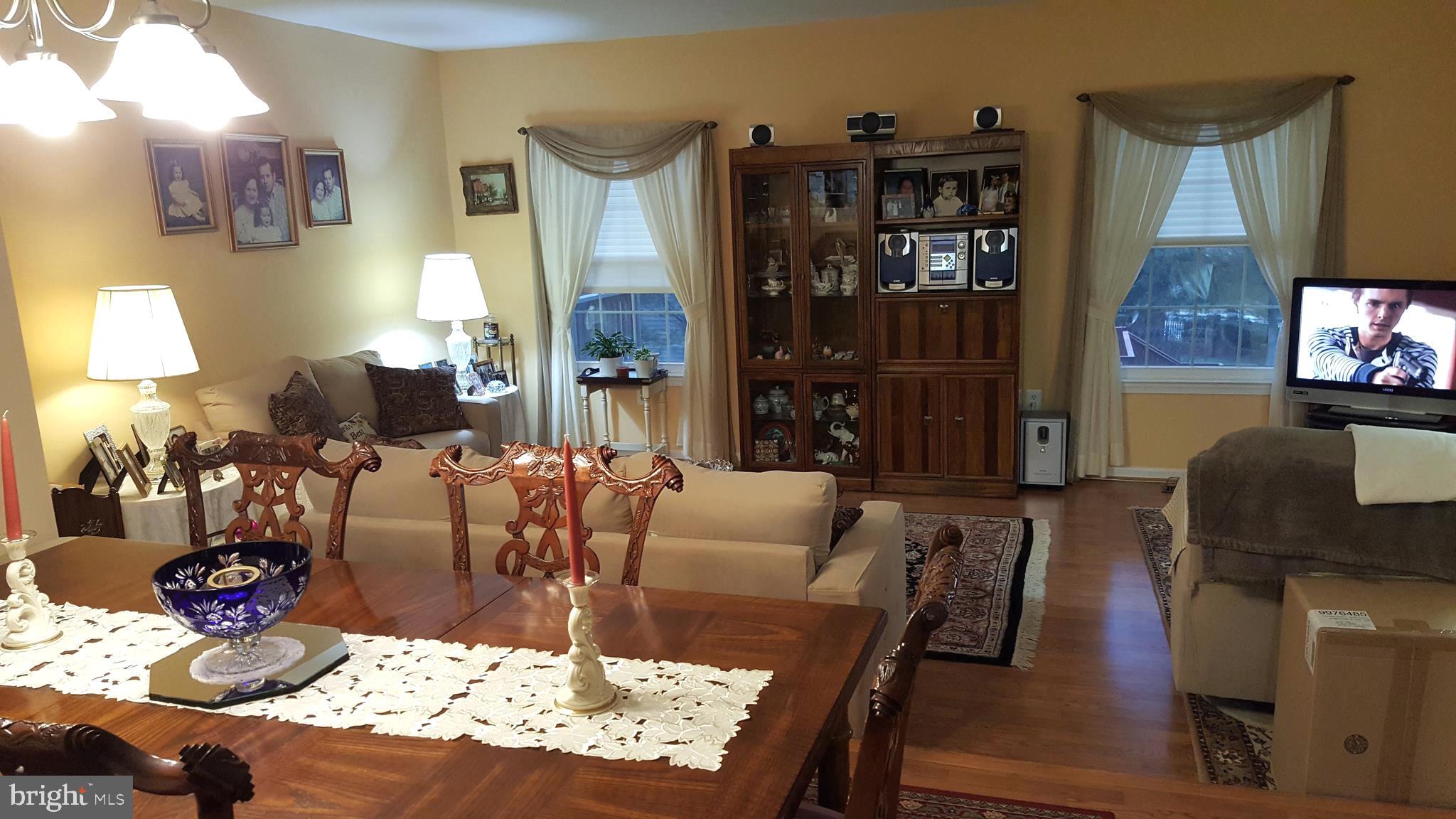 FOREST ESTATES - Residential Lease