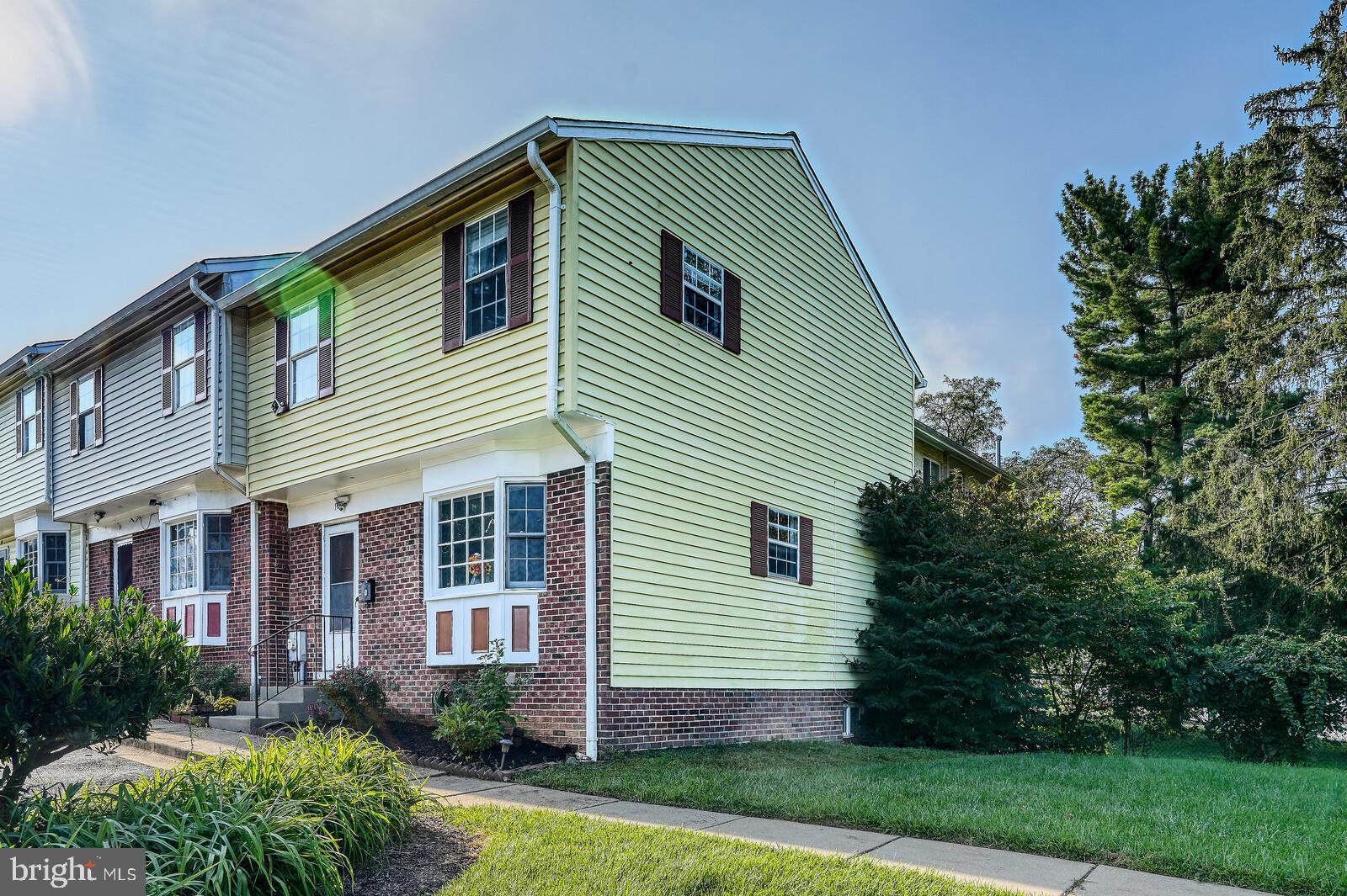 CAROLANN COURT - Residential