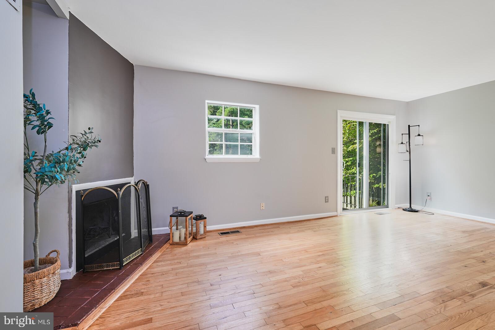 CAROLANN COURT - Residential