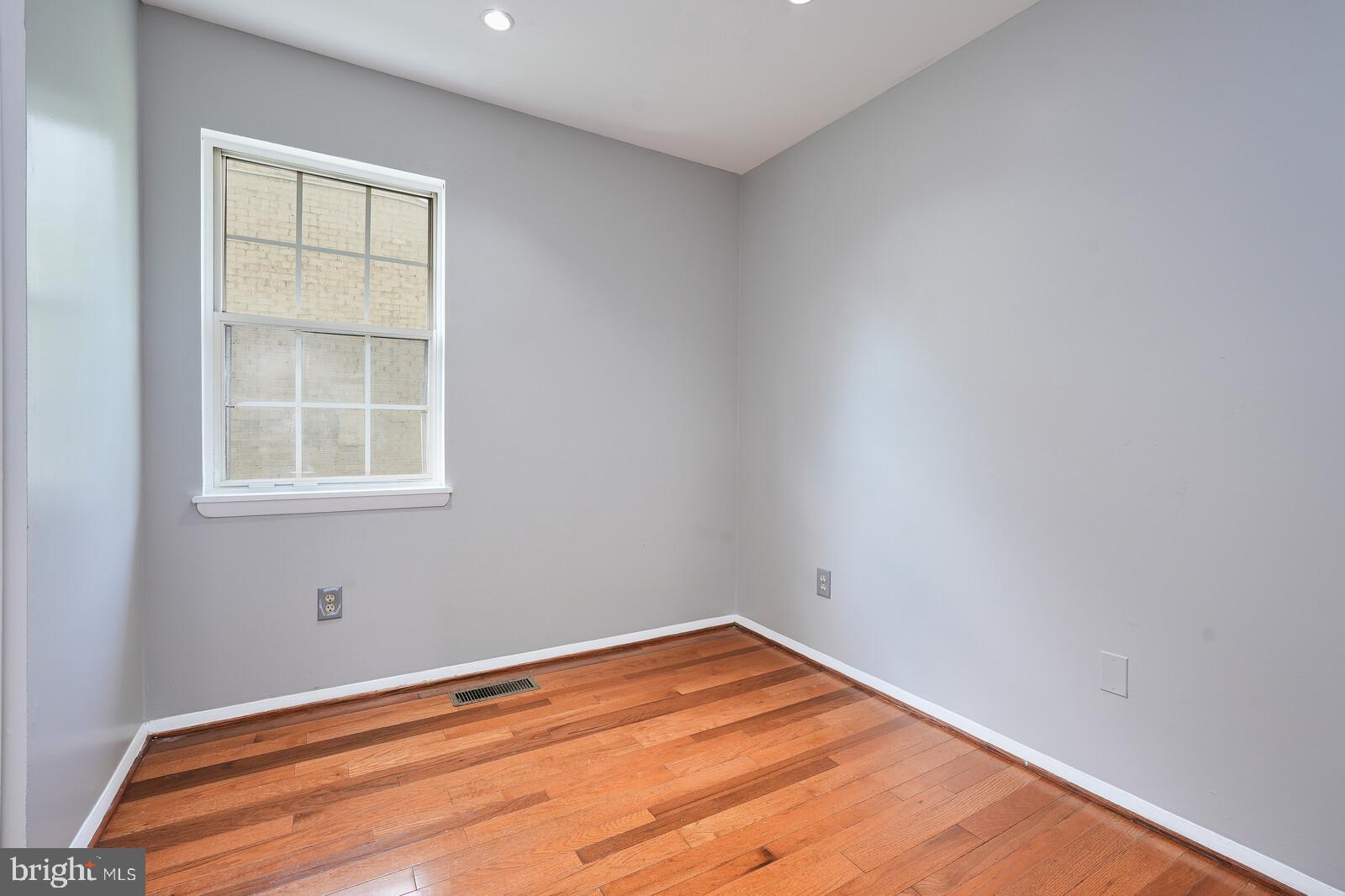 CAROLANN COURT - Residential